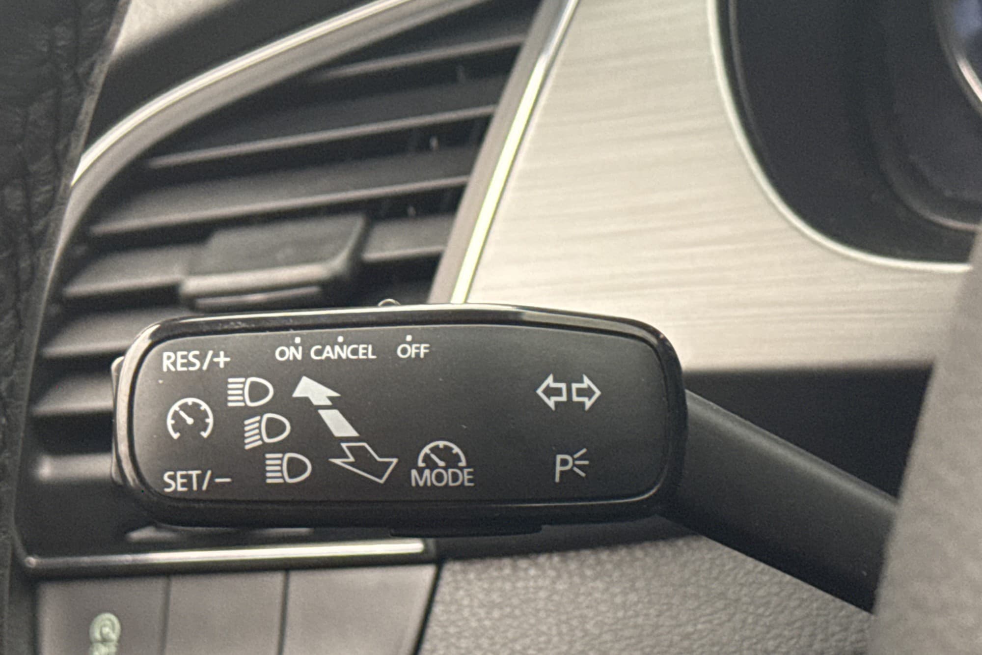Skoda Fabia Kombi TSI 110hk Style M-Värm CarPlay P-Sensorer