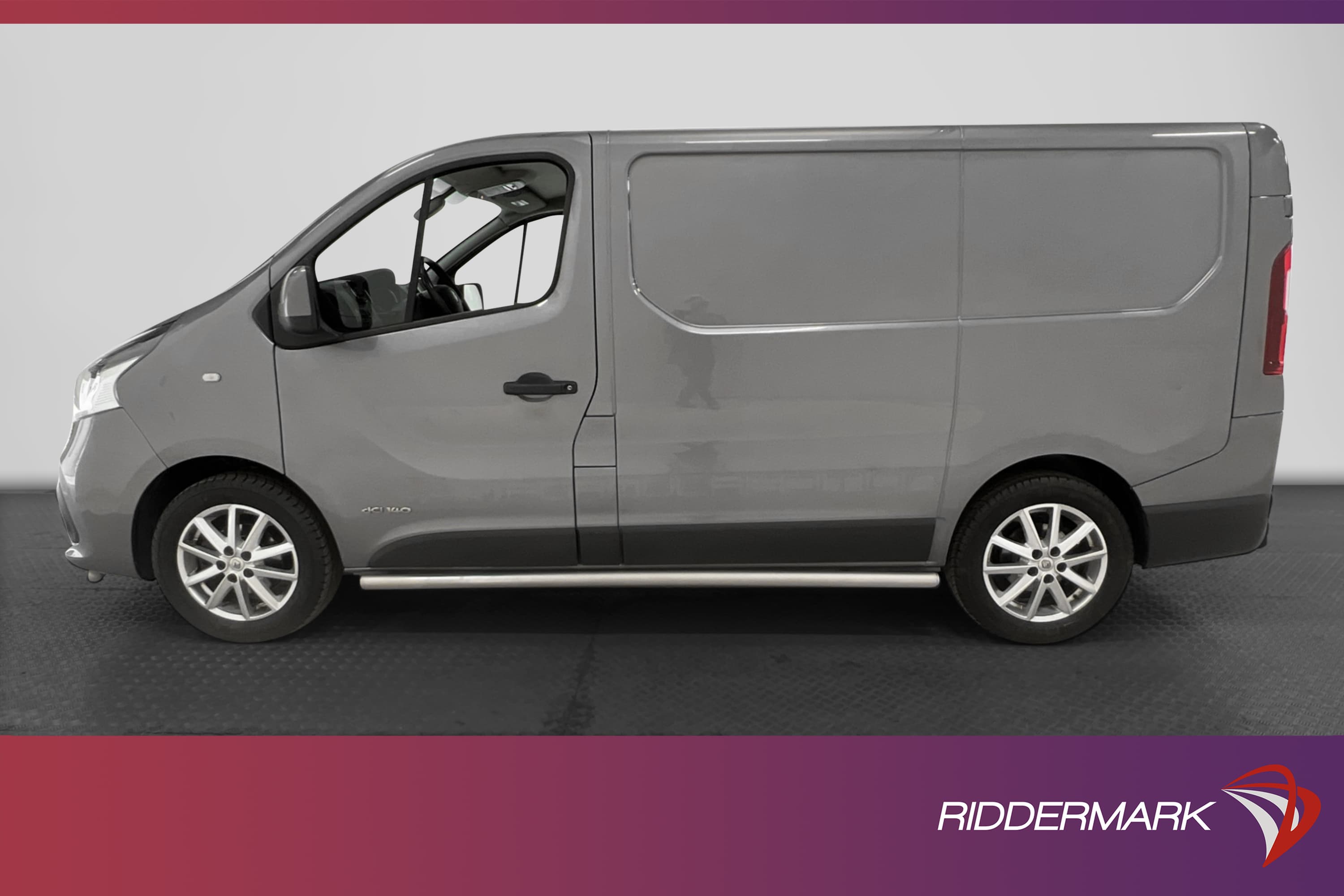 Renault Trafic 1.6dCi 140hk Värmare Dragkrok PDC 1-Brukare