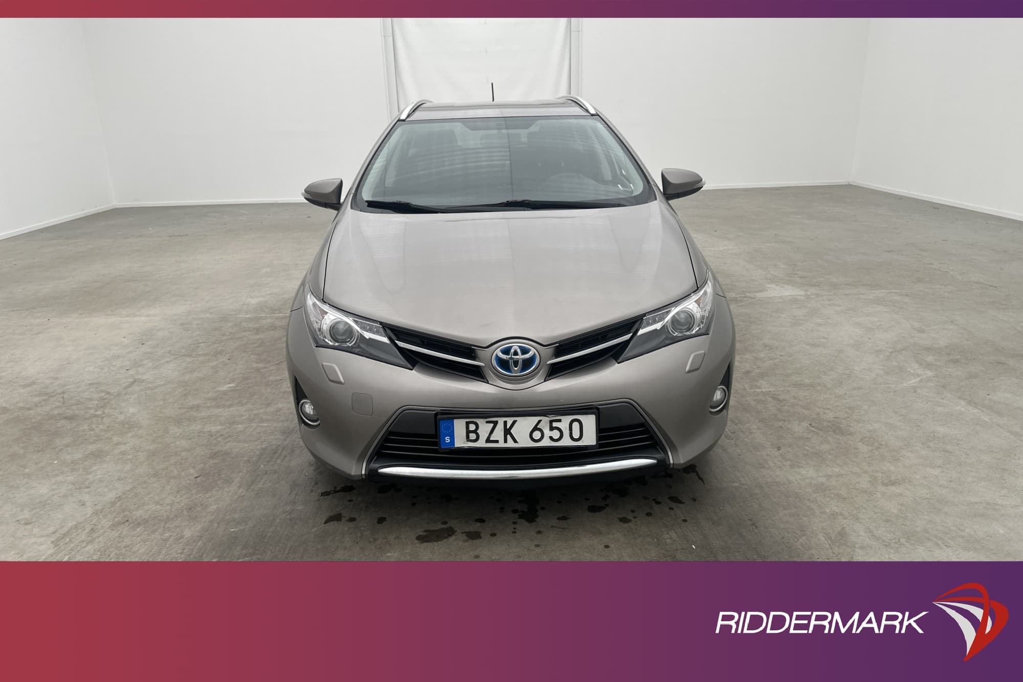 Toyota Auris Touring Sports Hybrid 136hk