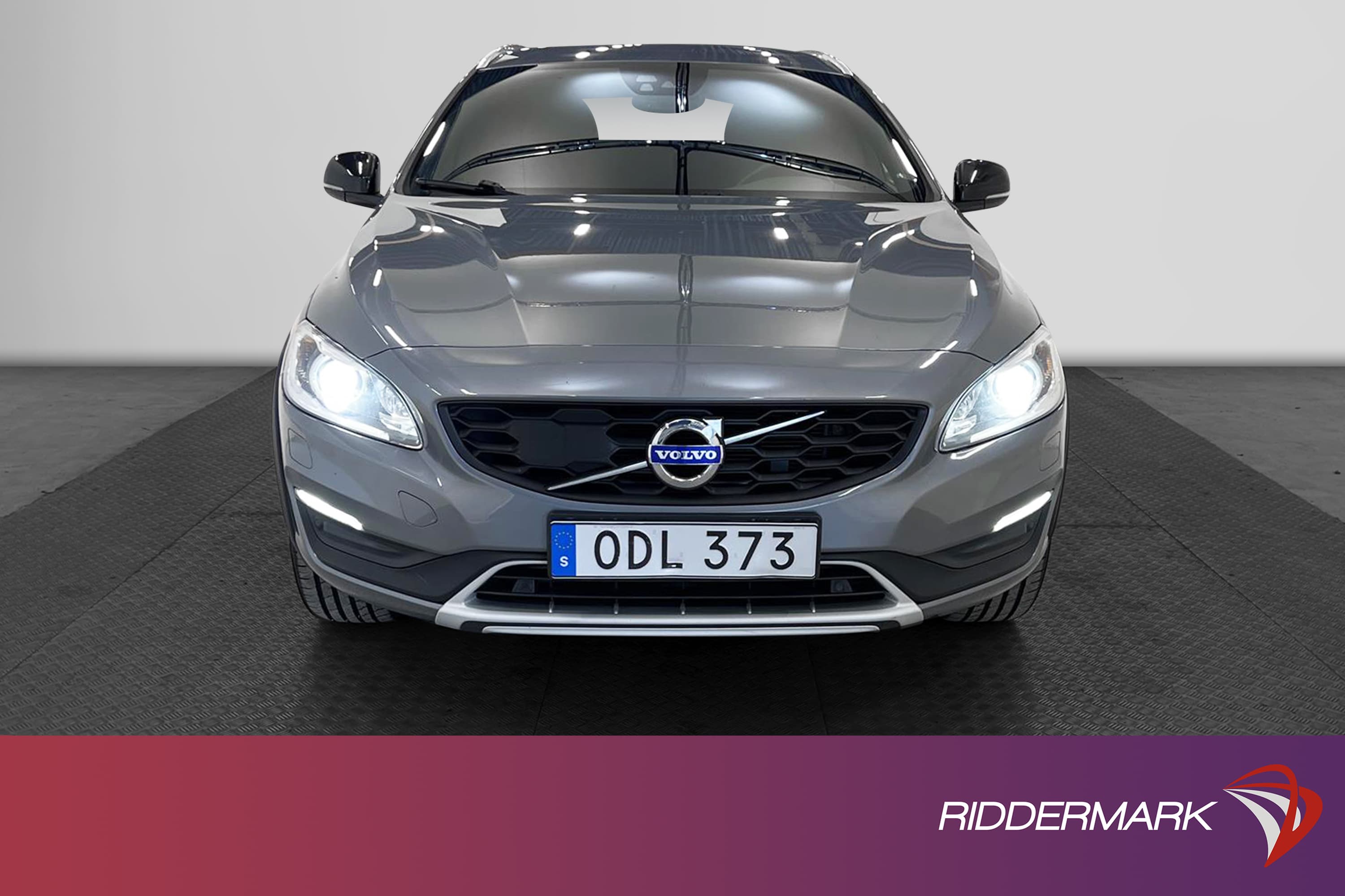 Volvo V60 Cross Country D4 190hk Voc D-Värm Drag BLIS PDC