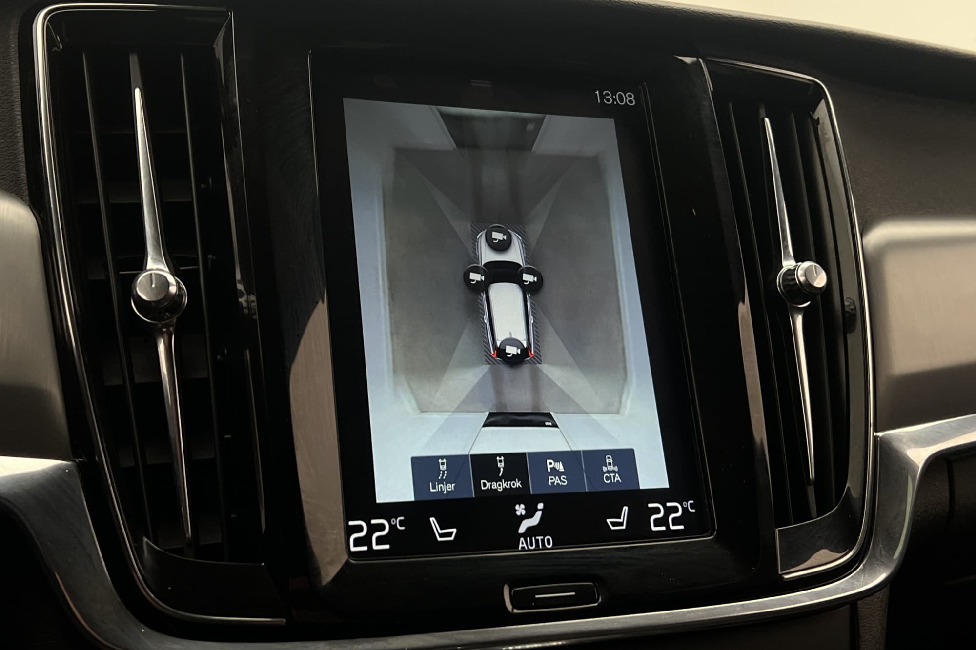 Volvo V90 D3 AWD B&W VOC Värmare 360° Kamera Navi BLIS Drag 