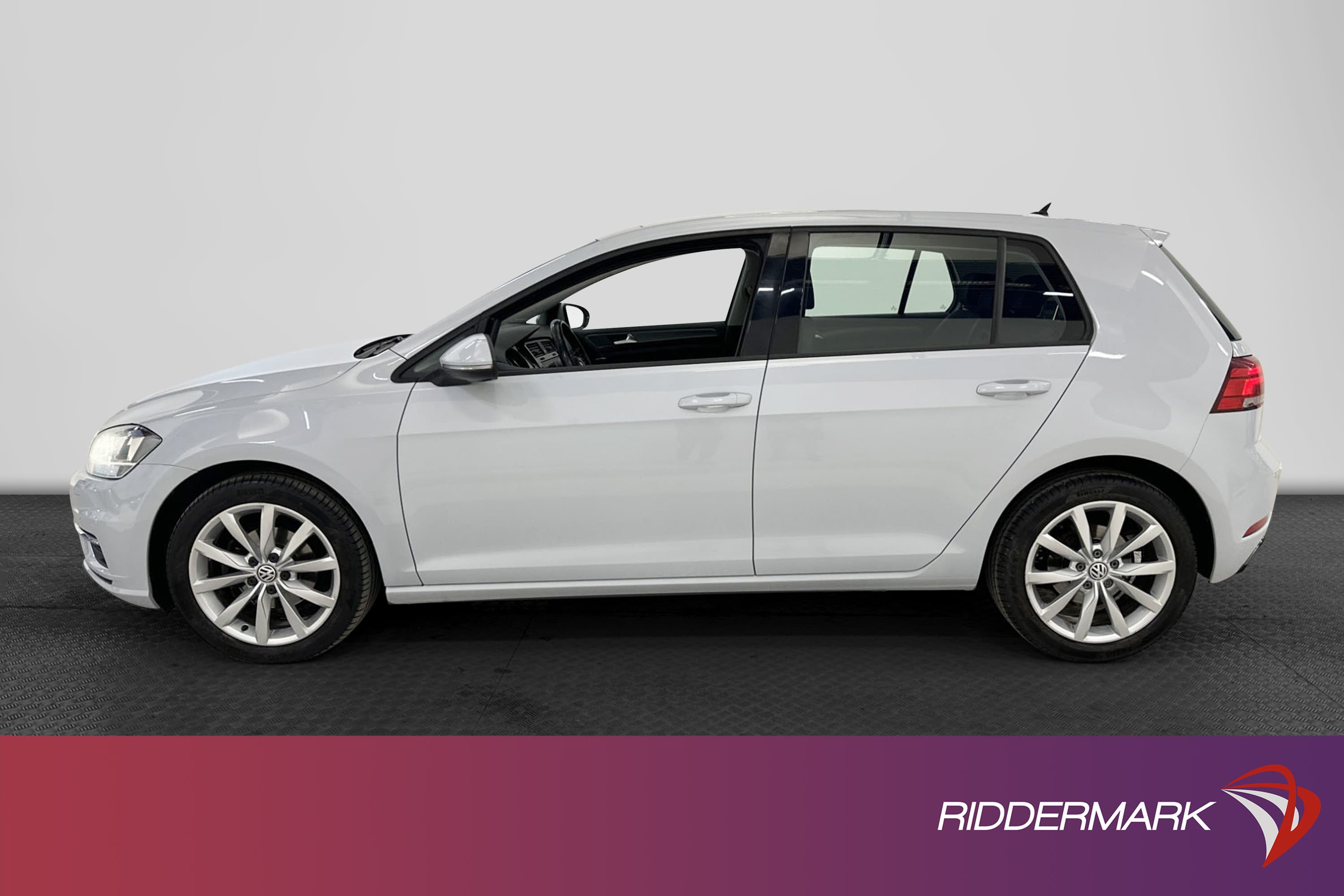 Volkswagen Golf 1.0 TSI 110 hk Style