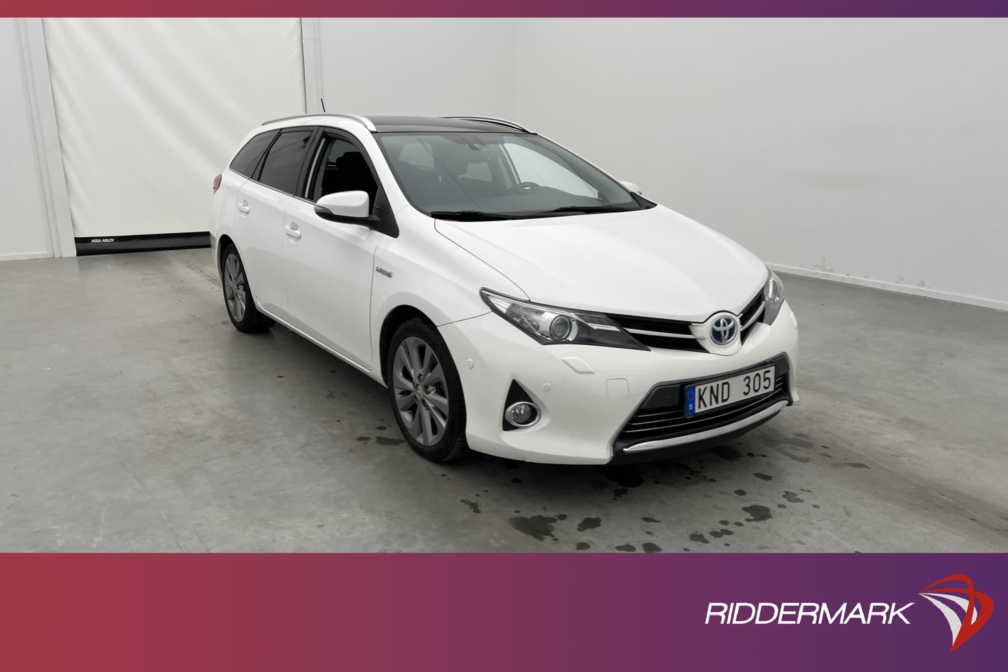 Toyota Auris Touring Sports Hybrid 136hk