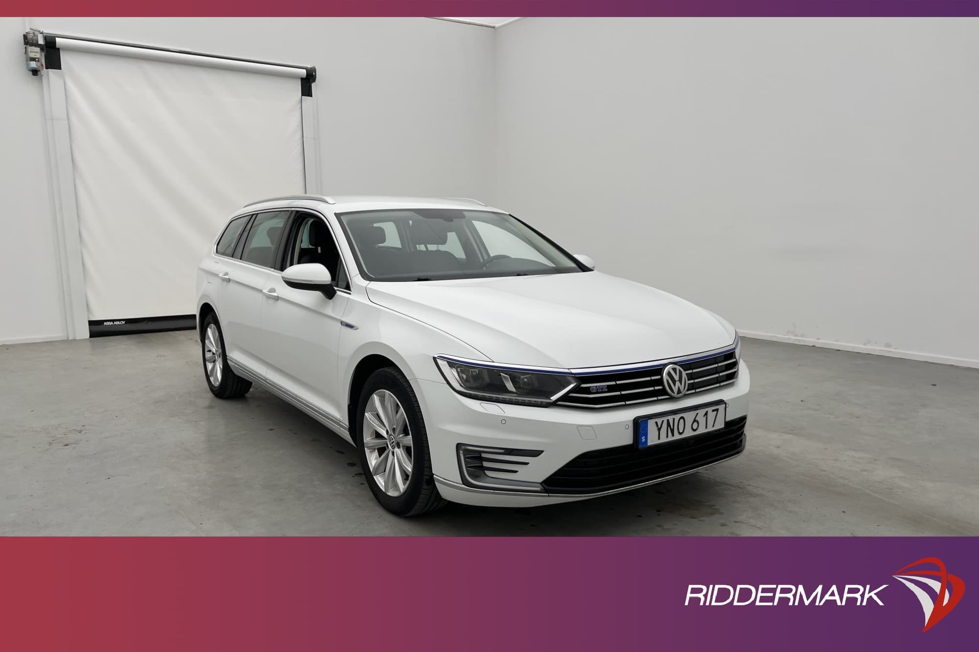 Volkswagen Passat GTE 218hk