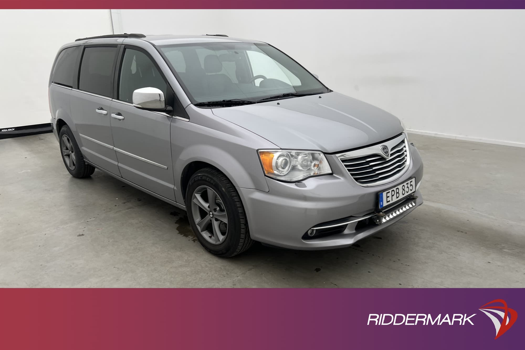 Lancia Voyager 178hk
