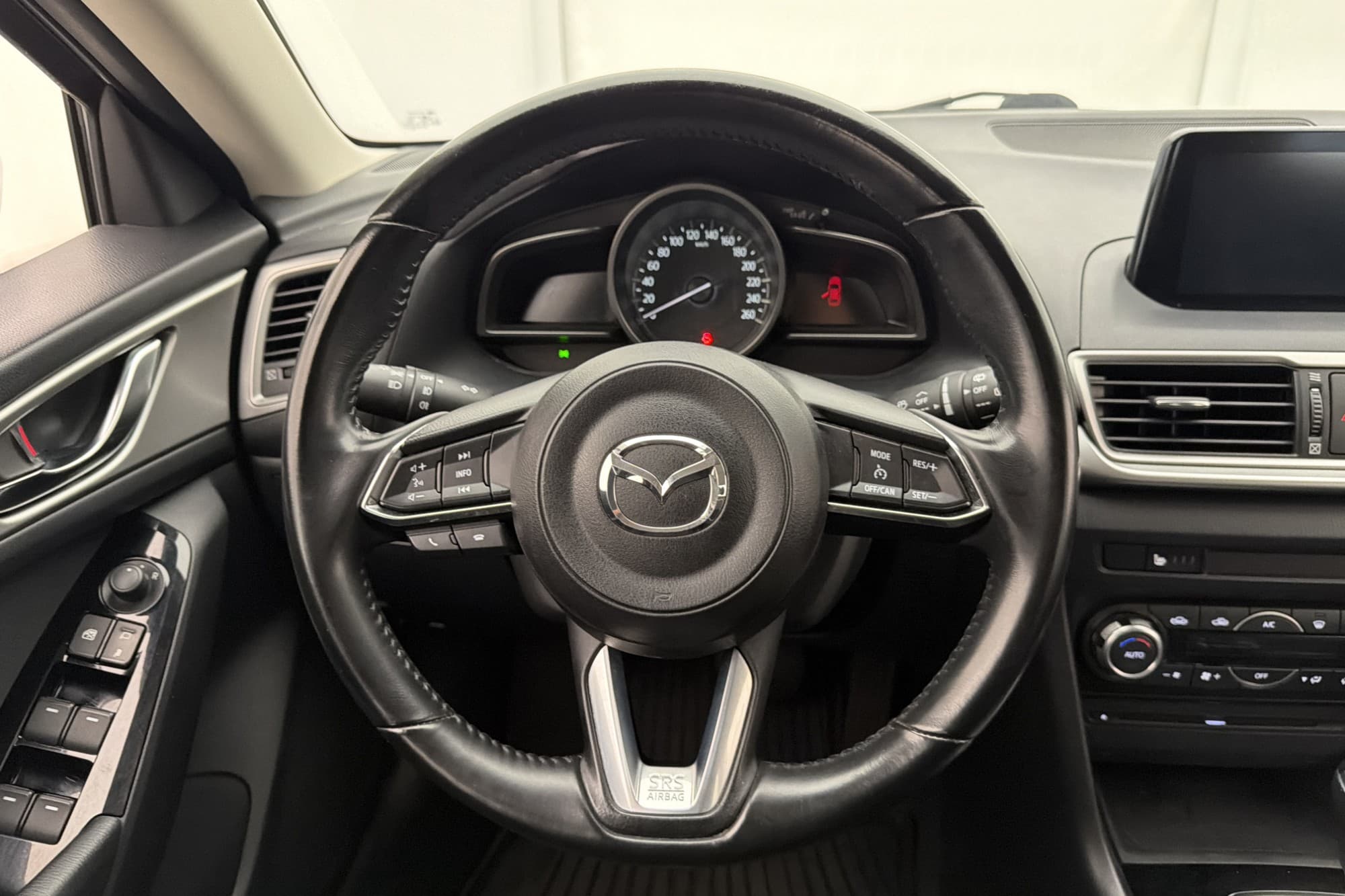 Mazda 3 2.0 SKYACTIV-G 120hk Vision Farthållare Dragkrok