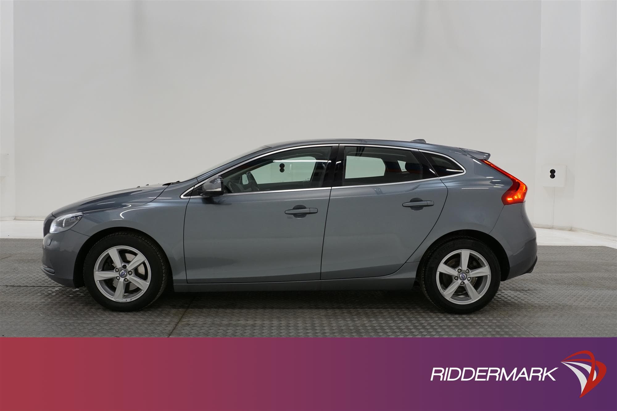 Volvo V40 T3 150hk  Momentum Välservad D-Värm Drag