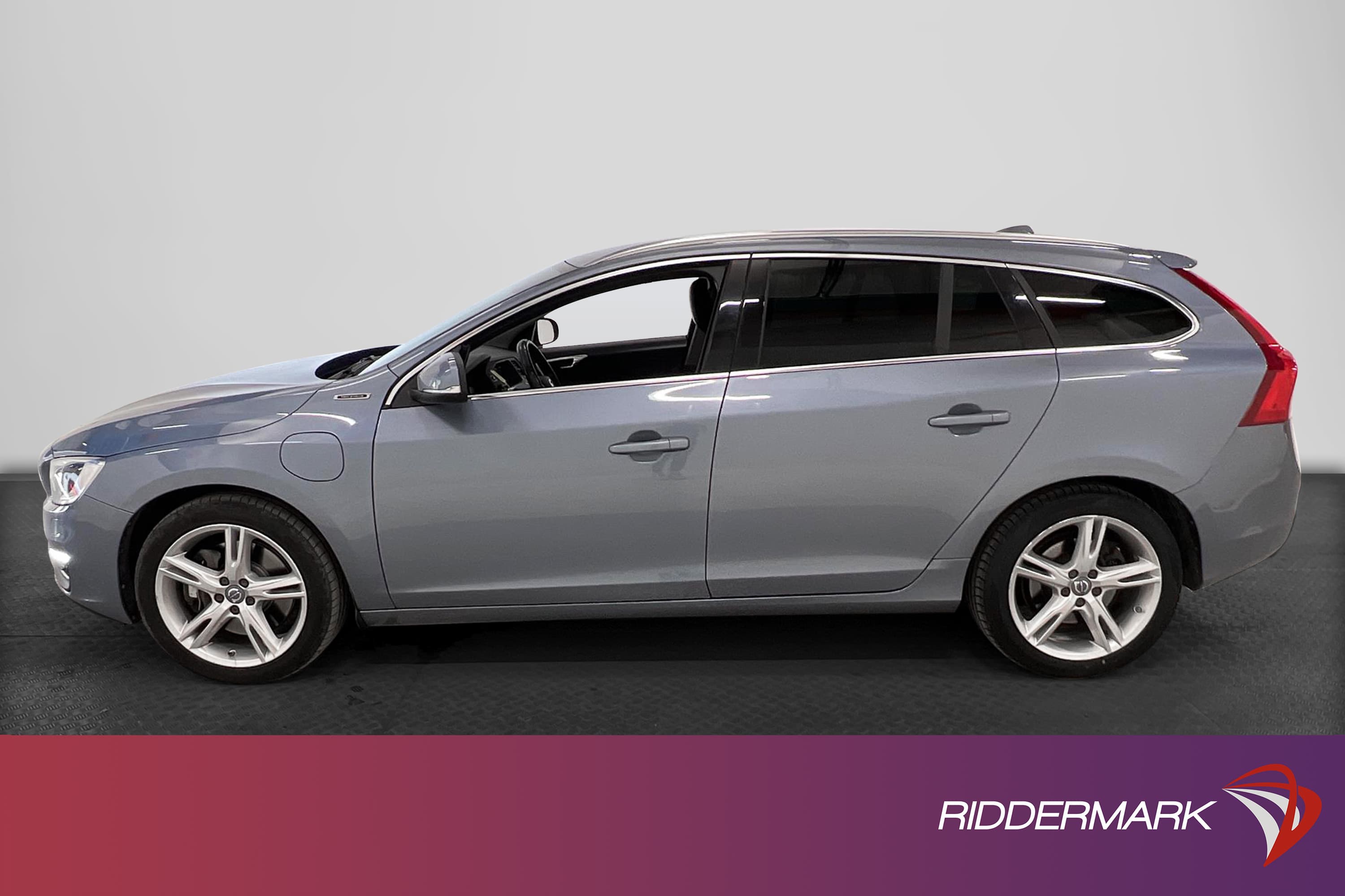 Volvo V60 D5 Plug-in Hybrid AWD 231hk