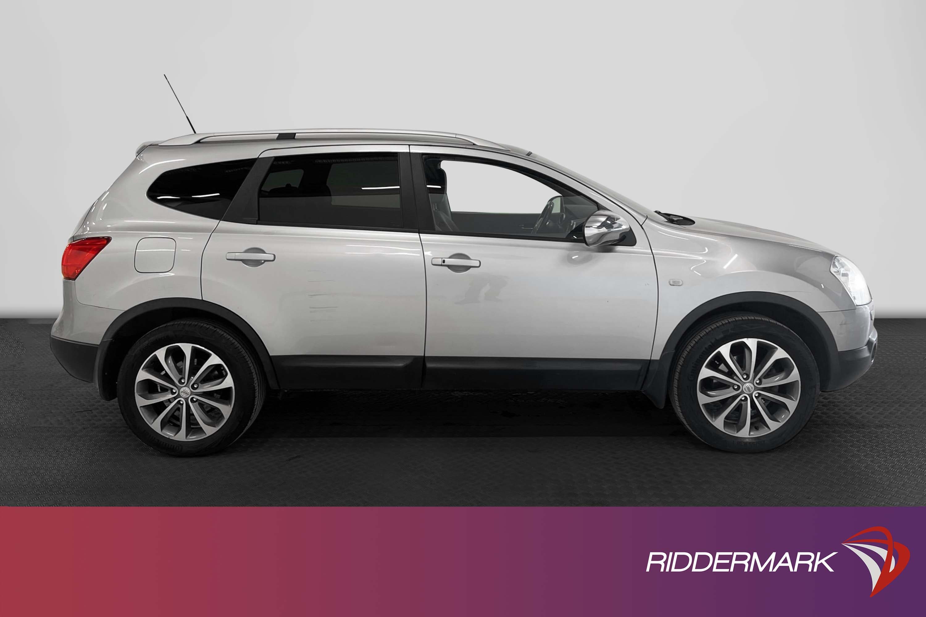 Nissan Qashqai+2 2.0 141hk