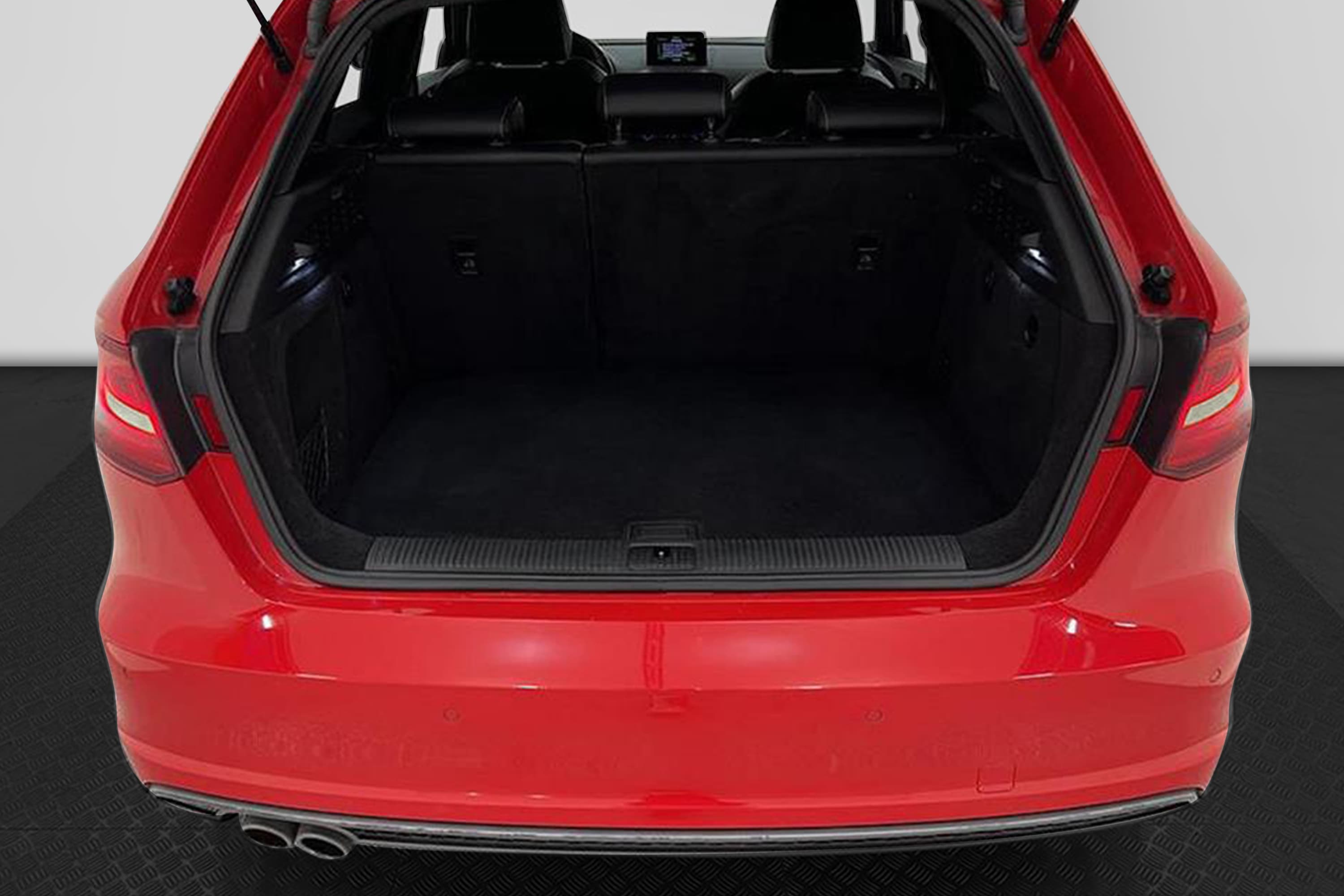 Audi A3 2.0 TDI 184hk Quattro S-Line M-värm 0.49l/milinteriör