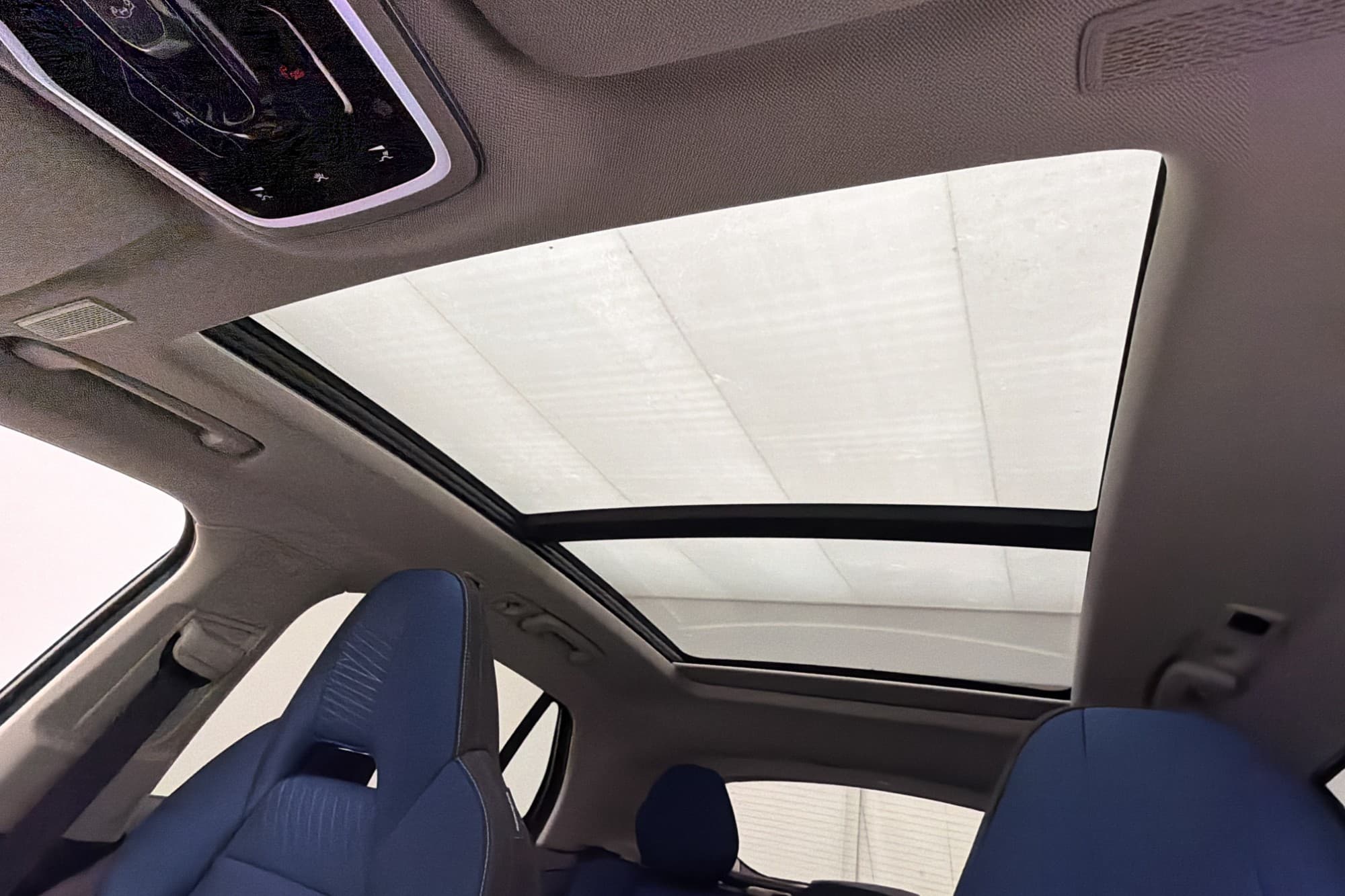 Lynk & Co 01 PHEV 261hk Pano 360° CarPlay Elstol