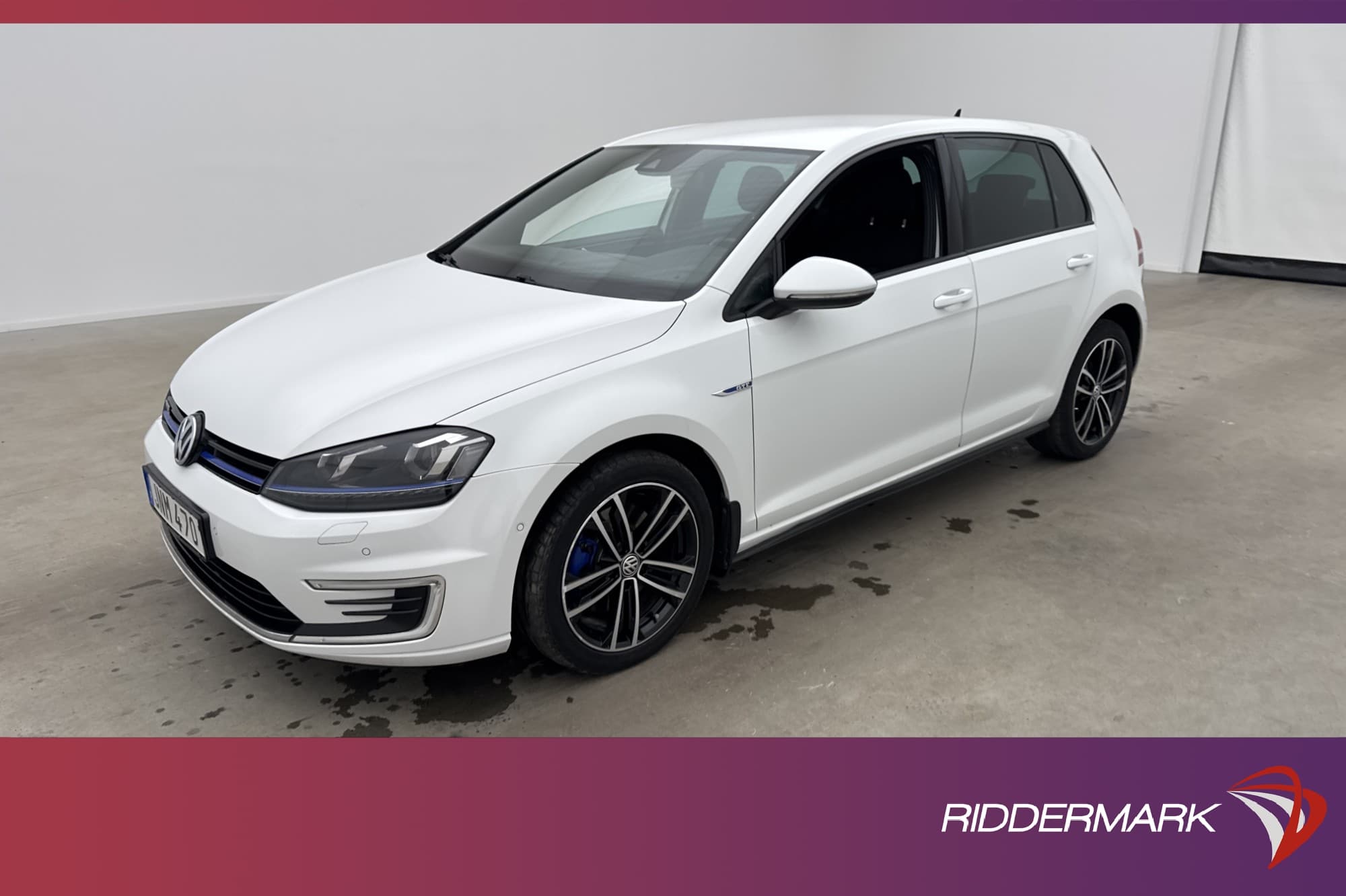Volkswagen Golf GTE 204hk