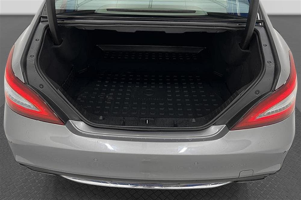 Mercedes-Benz CLS 350 4M 258hk AMG 360° D-värm H/K 0,61l/milinteriör