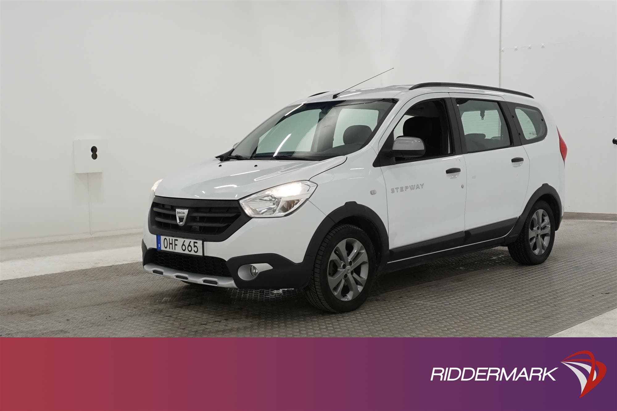 Dacia Lodgy Stepway 115hk