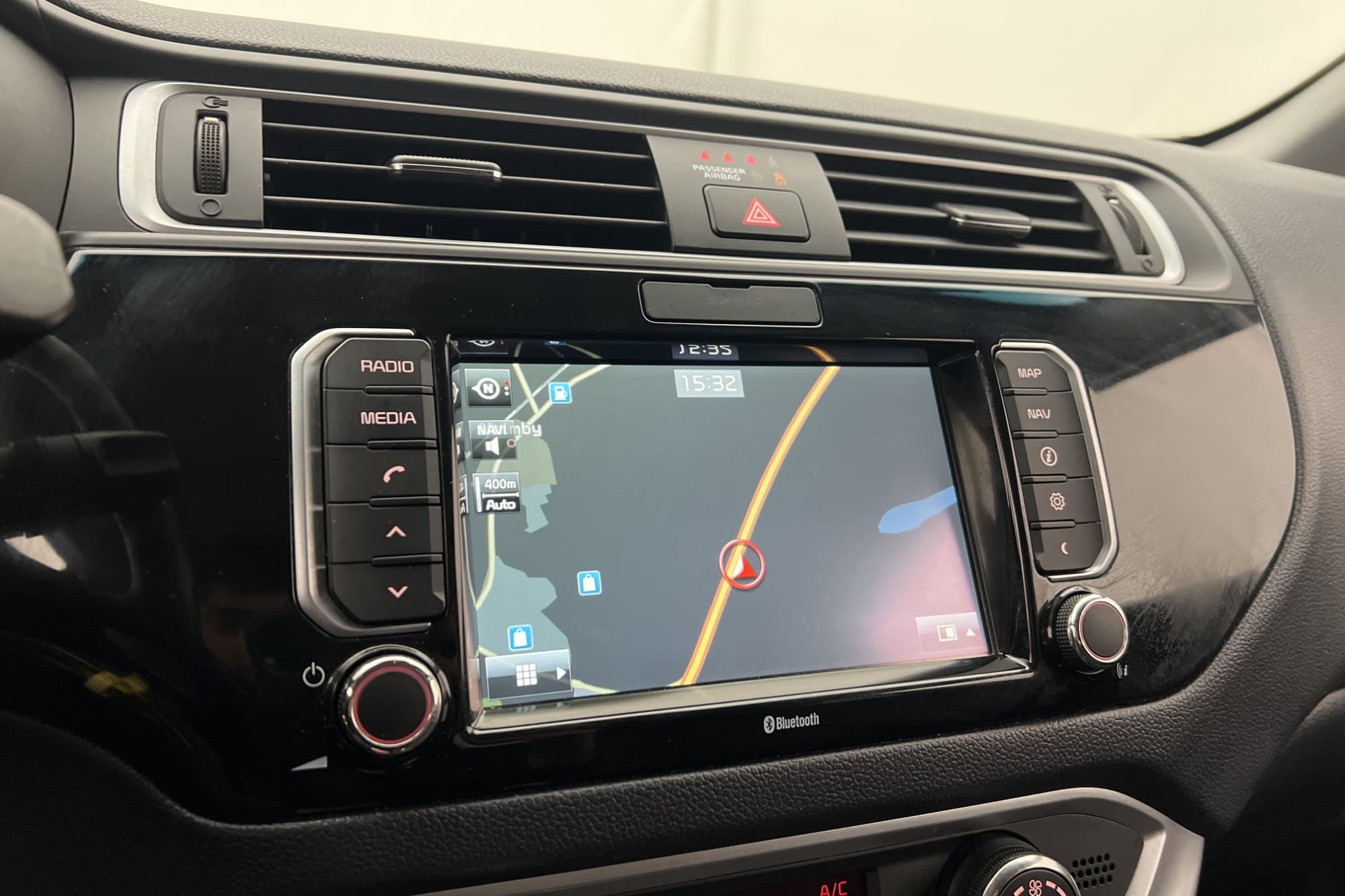Kia Rio 1.2 84hk Kamera Navi Rattvärme Låg-skatt