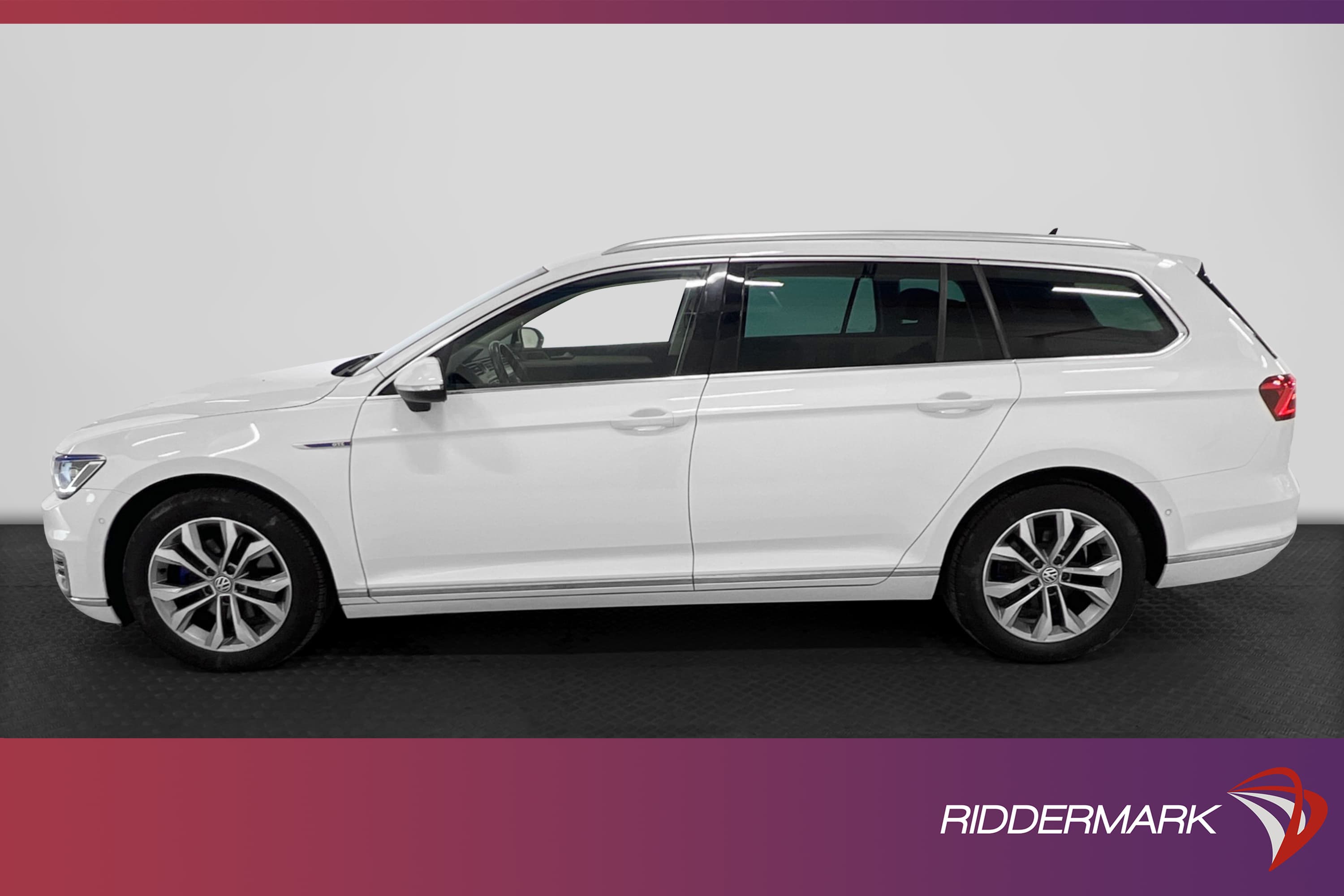 Volkswagen Passat GTE 218hk