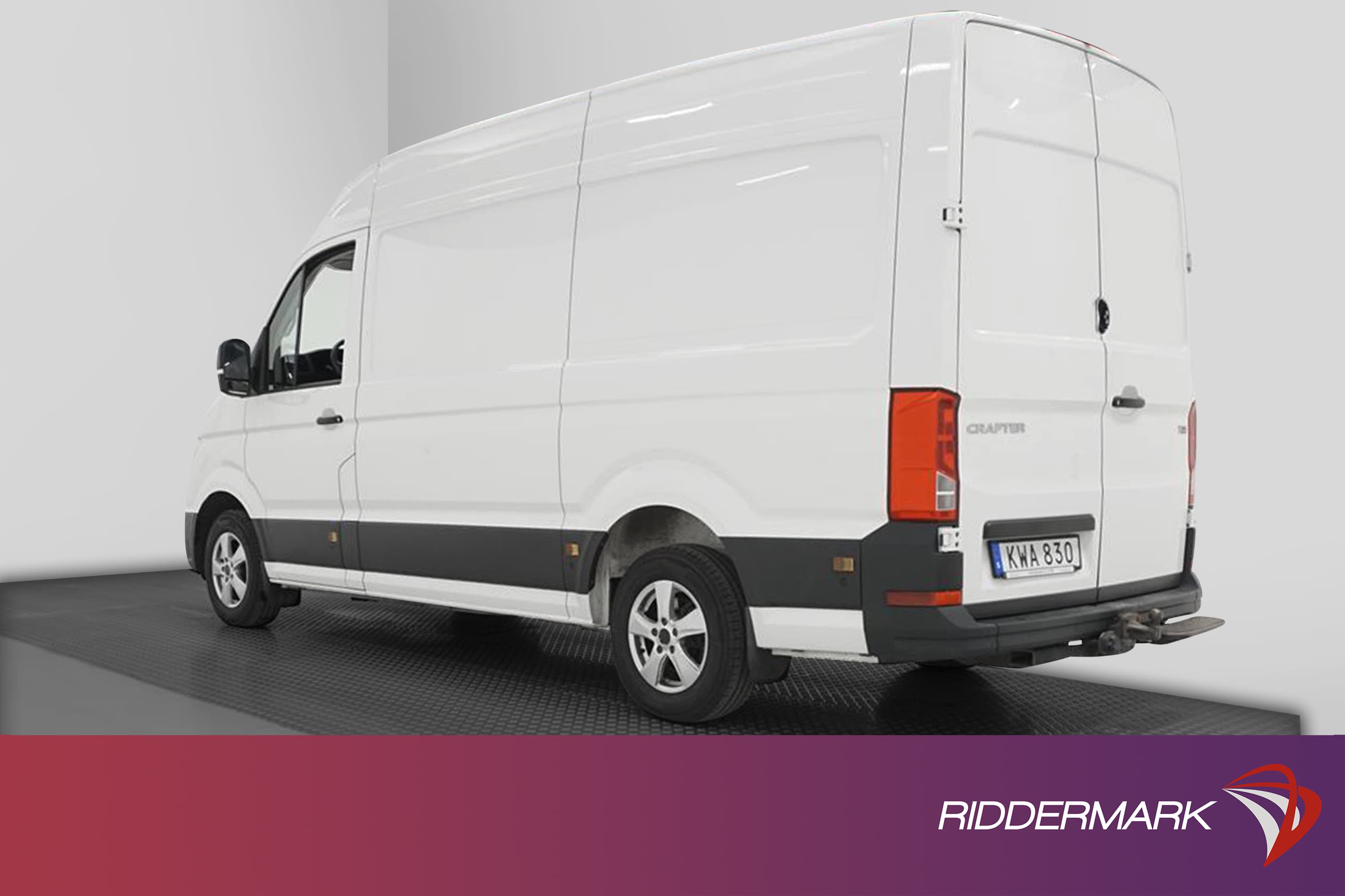 Volkswagen Crafter 2.0TDI Automat 177hk L2H2 Värmare Moms exteriör