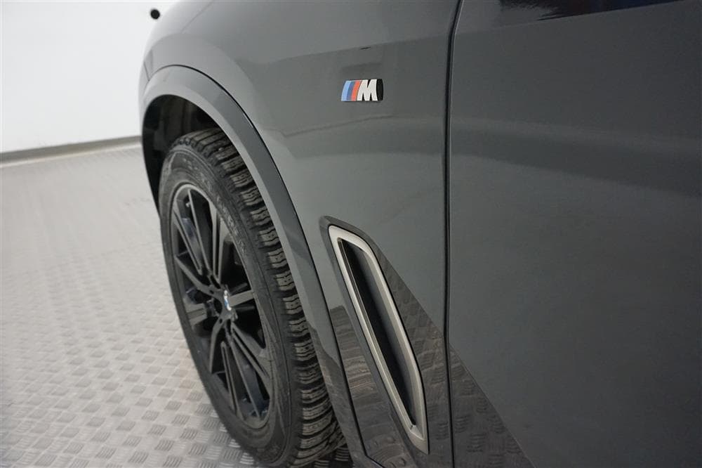 BMW X5 M50d 400hk Innovation D-Värm Sky Lounge H/K HUD 360°interiör