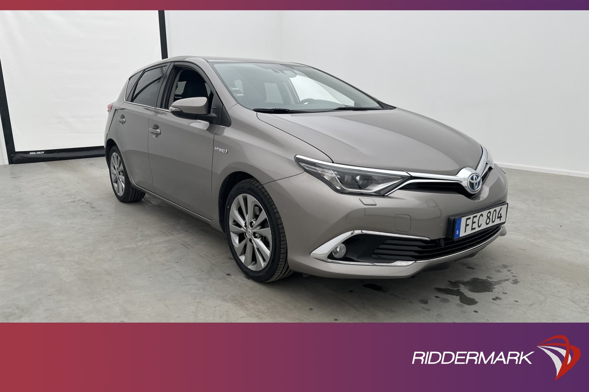 Toyota Auris Hybrid 136hk
