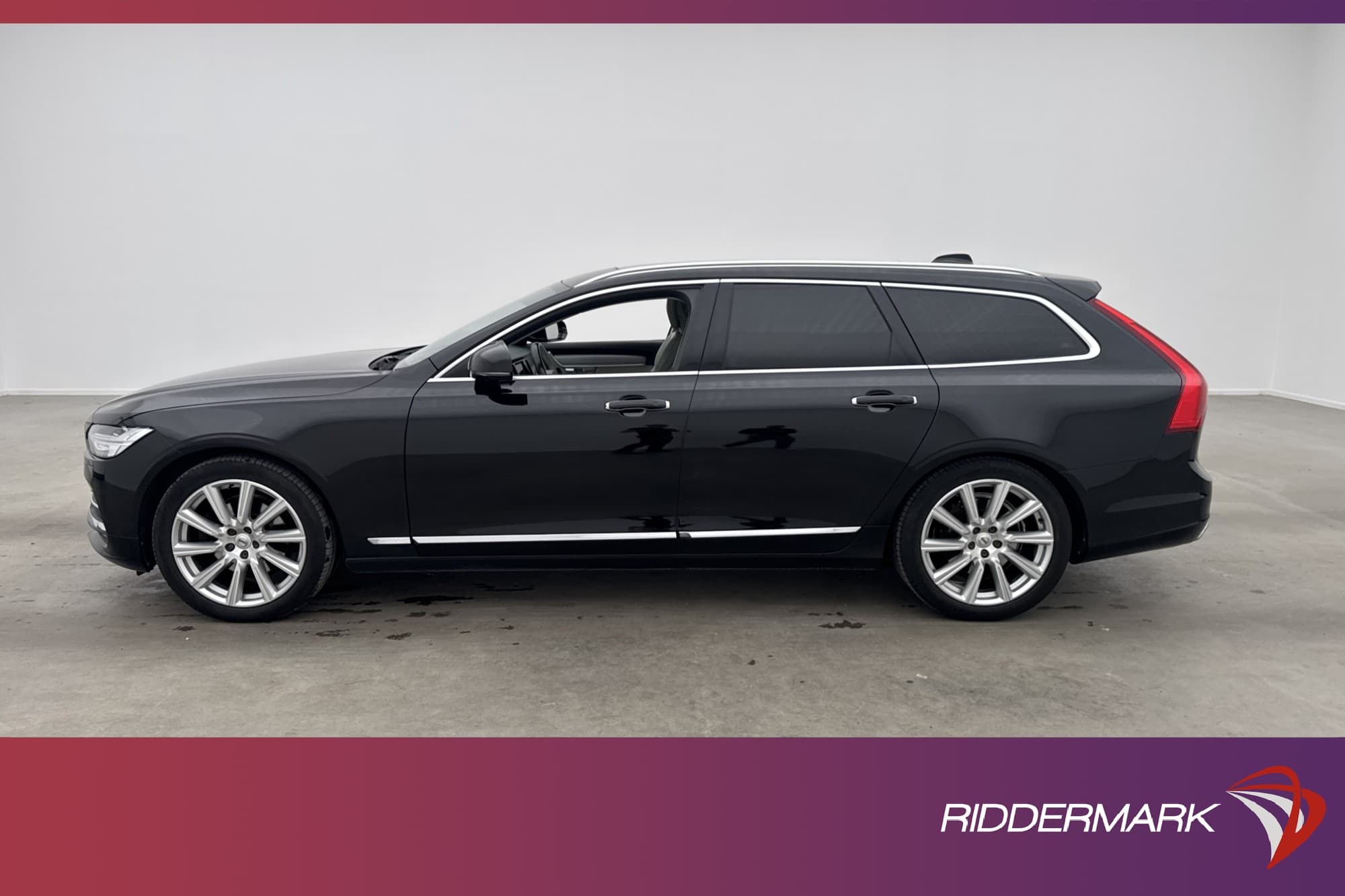 Volvo V90 D5 AWD Inscription Pano 360° D-Värmare HUD VOC