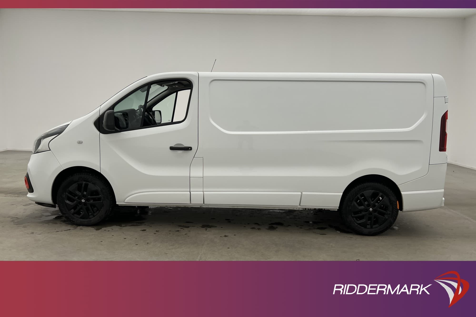 Renault Trafic Racing Spirit L2