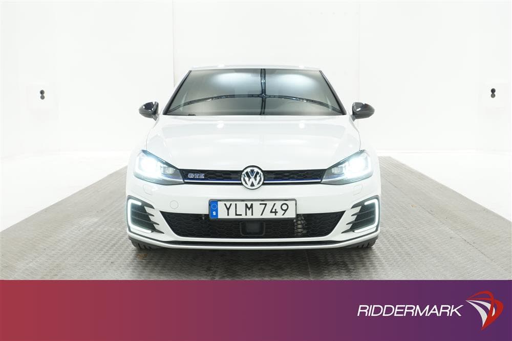 Volkswagen Golf GTE 204hk