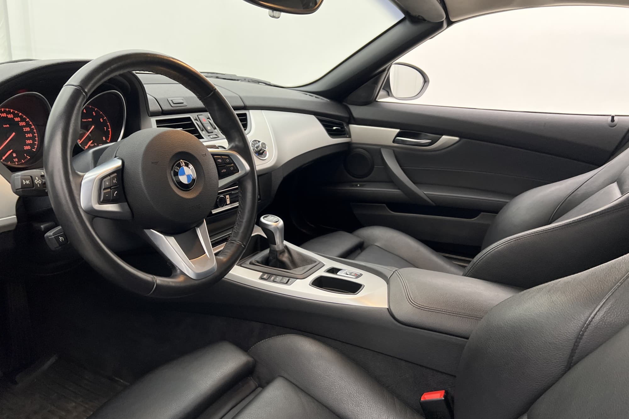 BMW Z4 sDrive20i Roadster 184hk Hardtop HiFi Skinnklädsel