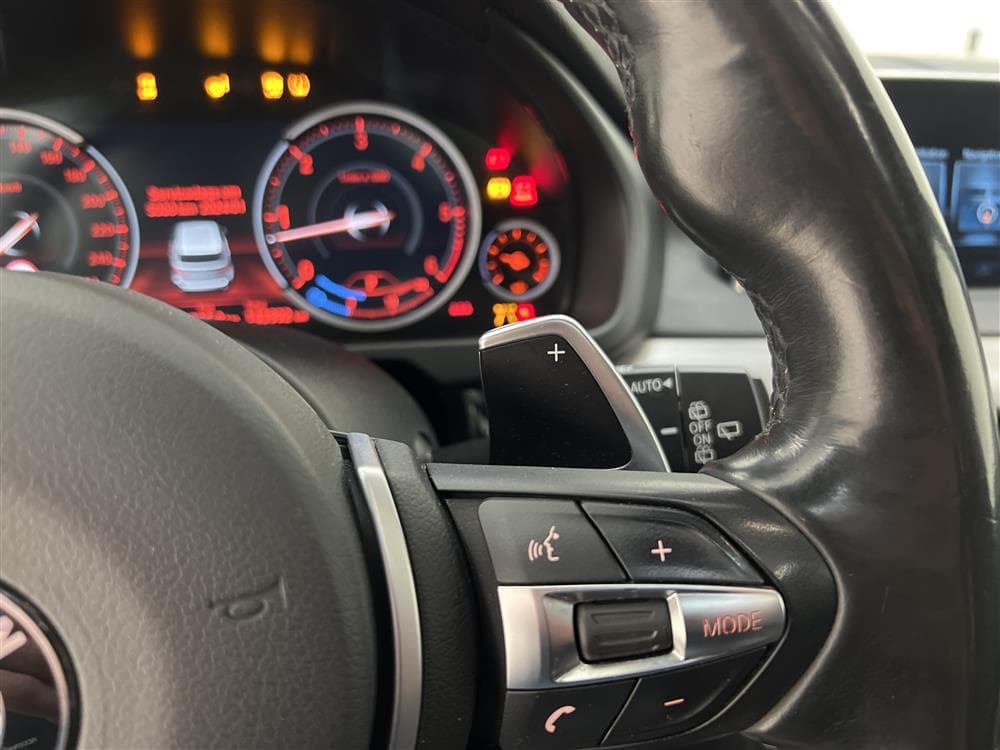 BMW X5 xDrive30d 258hk M Sport Pano DVärm Navi H/K HUD SKinninteriör