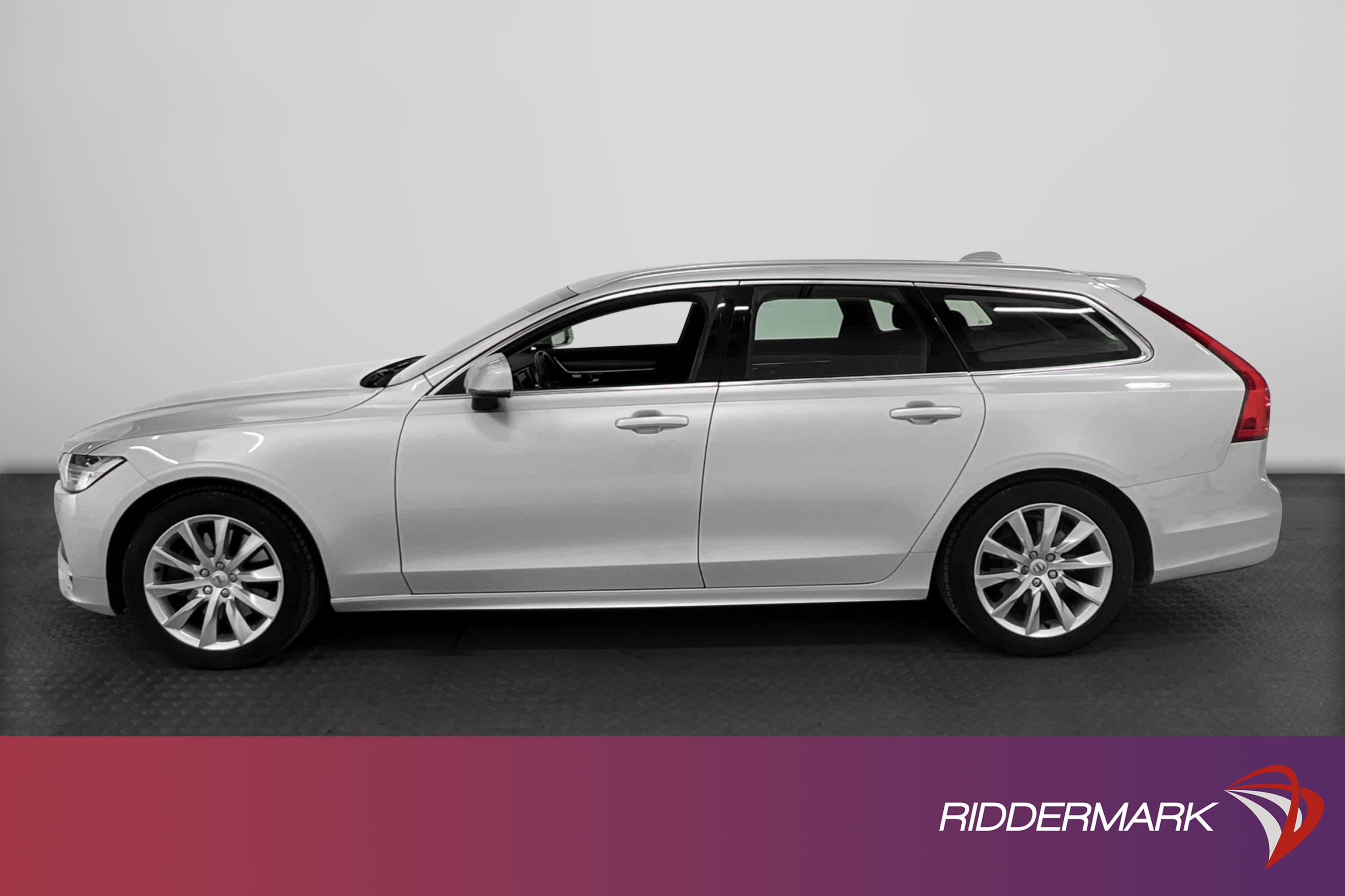 Volvo V90 T4 190hk