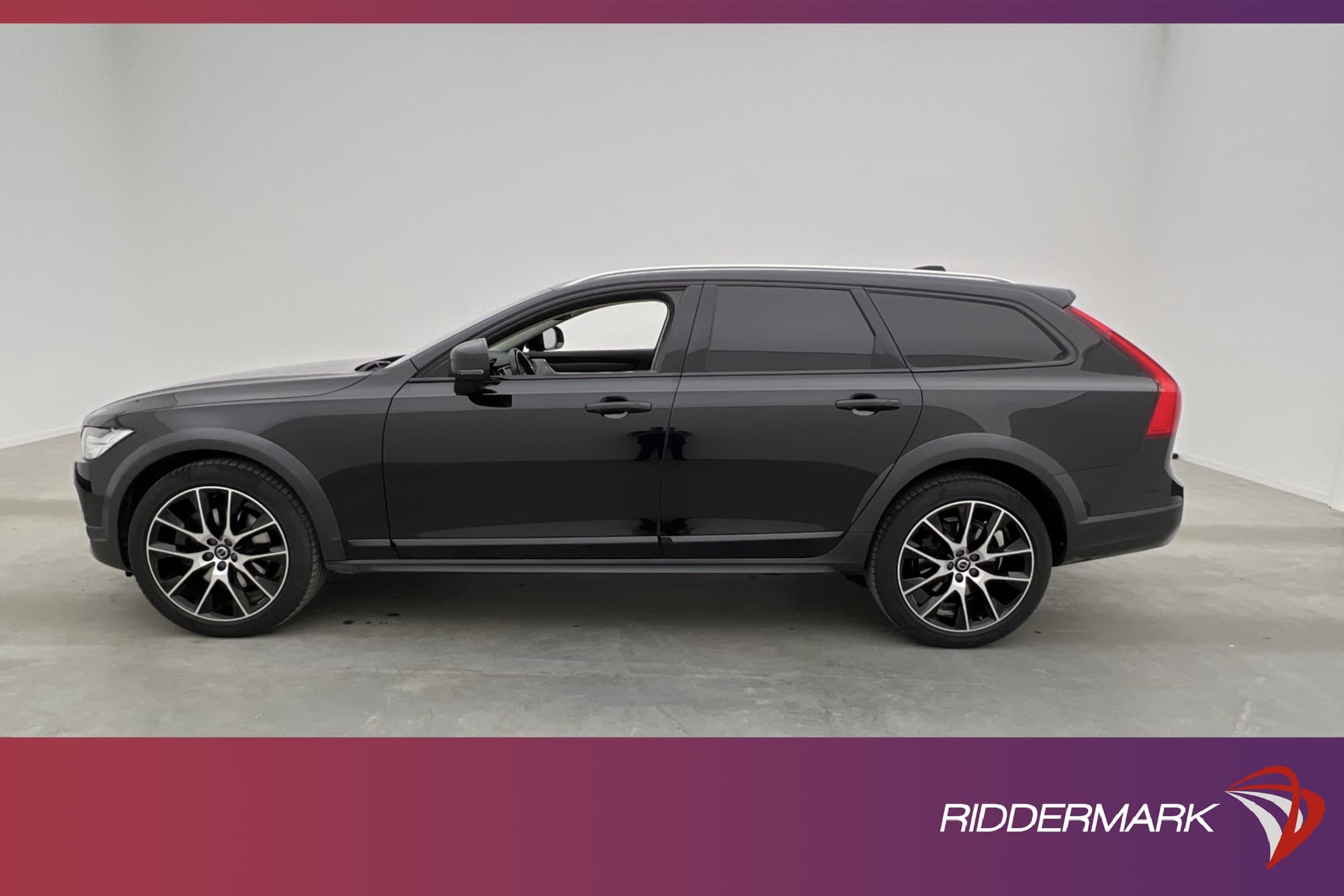 Volvo V90 Cross Country D4 AWD