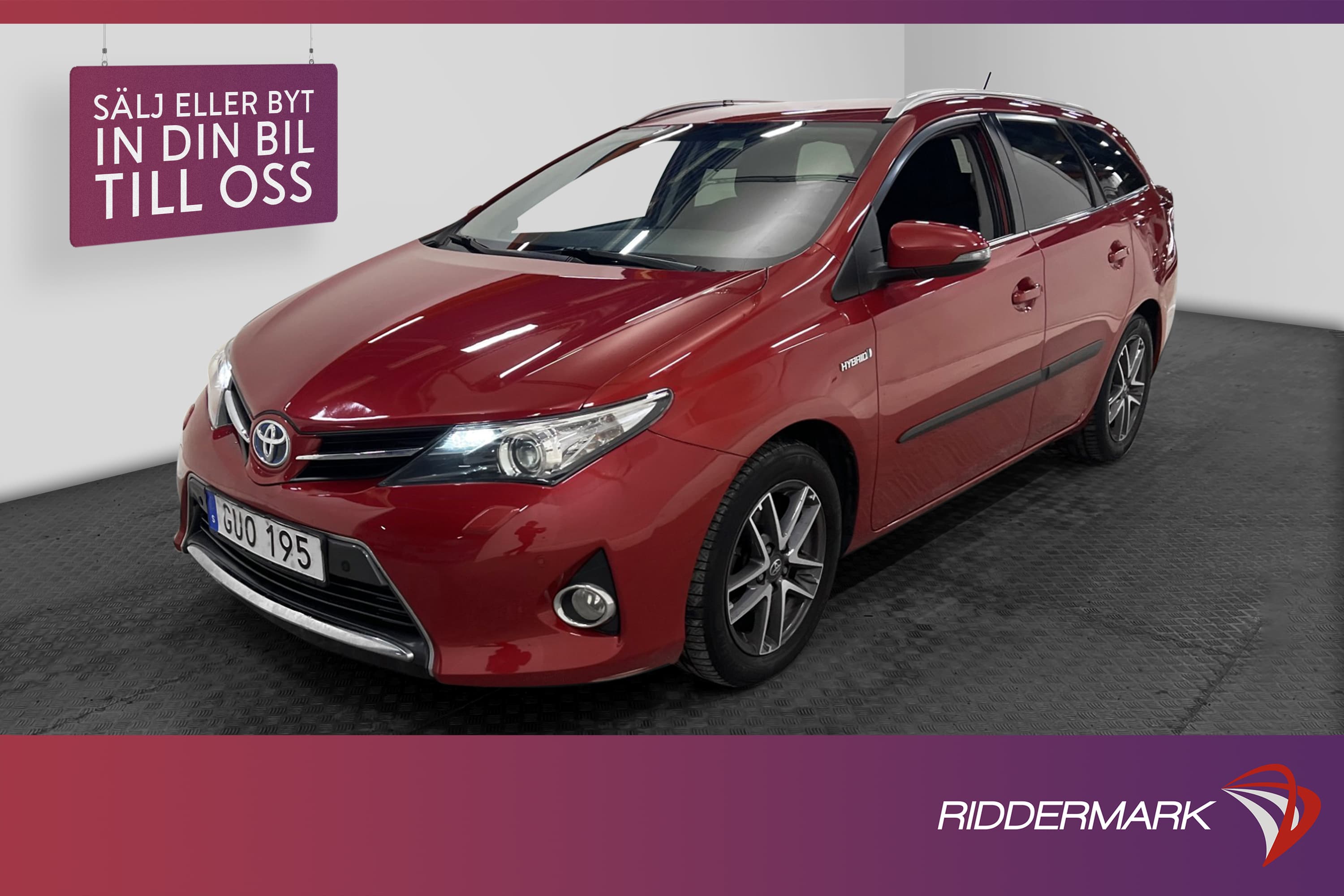 Toyota Auris Touring Hybrid 136hk