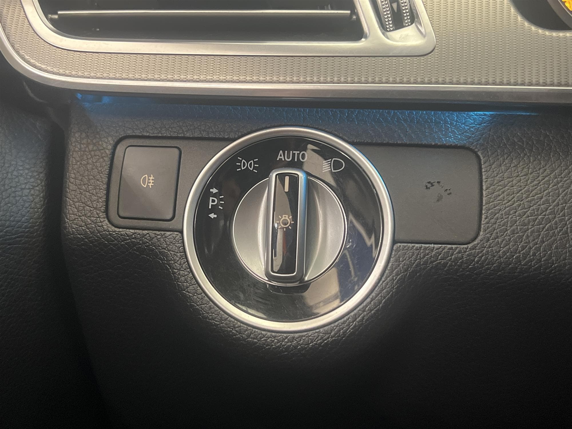 Mercedes-Benz E 220 4M 170hk AMG Harman/Kardon B-Kamera