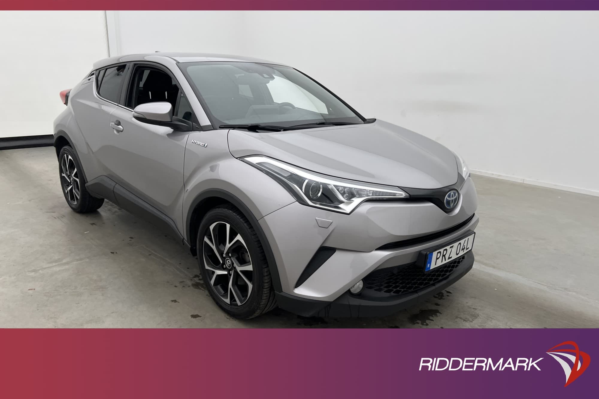 Toyota C-HR Hybrid 122hk