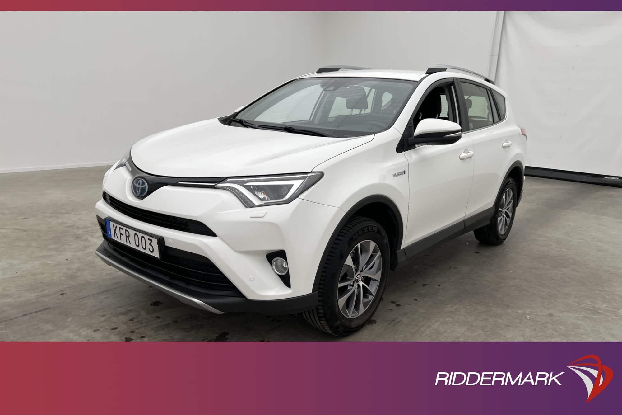 Toyota RAV4 Hybrid AWD 197hk