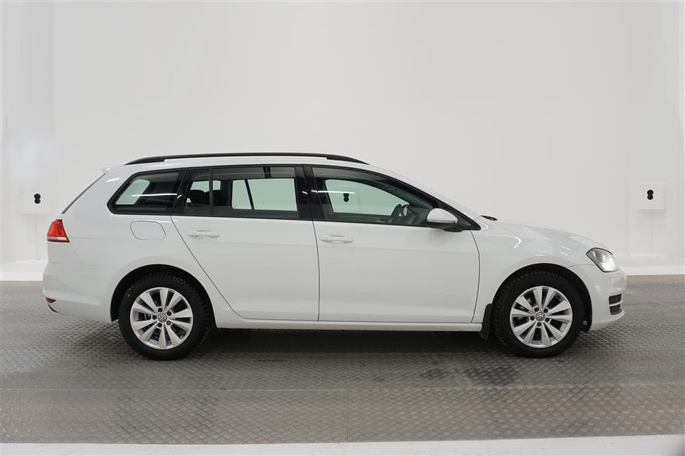Volkswagen Golf SC 1.6 TDI 105hk B-kamera Navi 0.4l/milexteriör