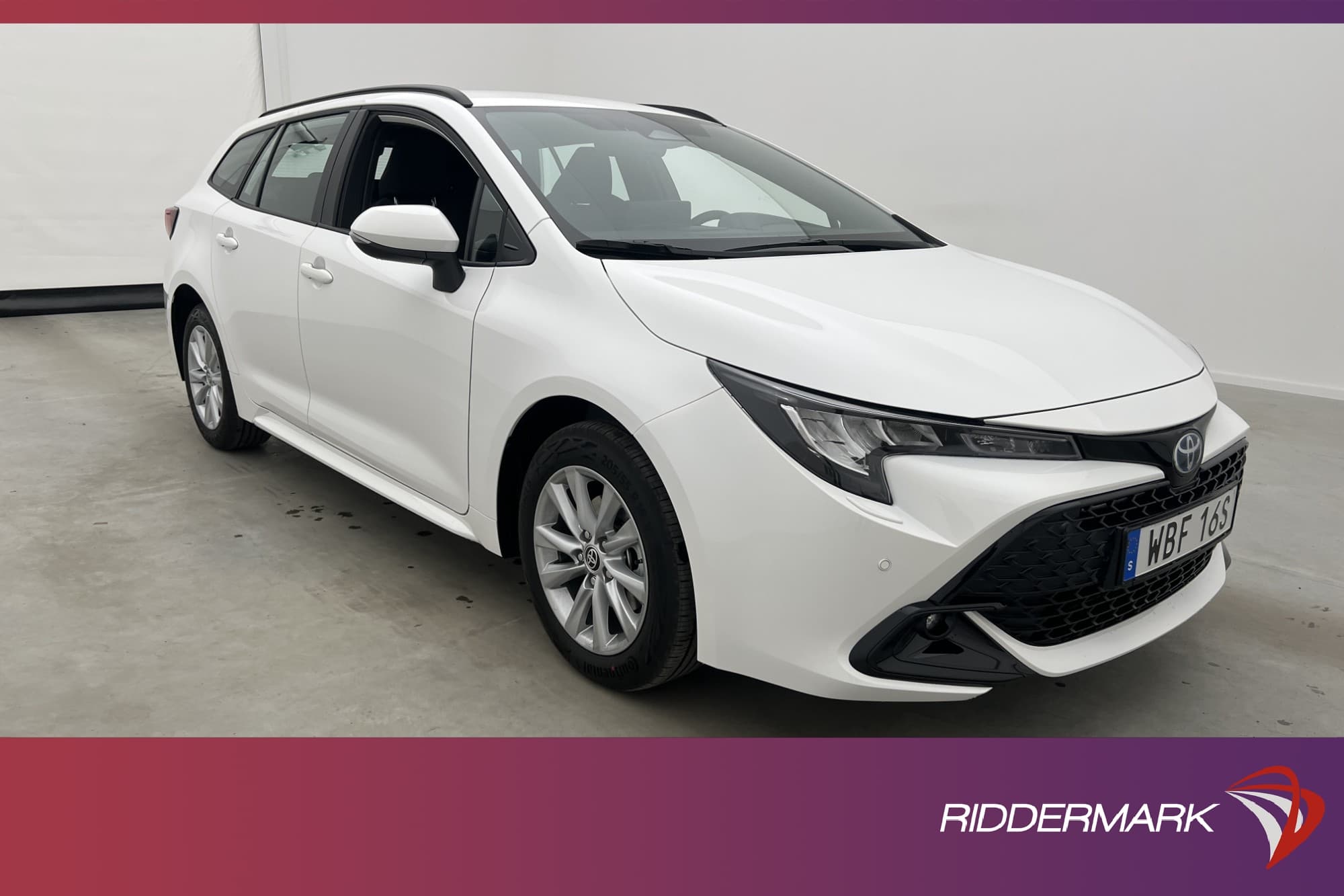 Toyota Corolla TS Hybrid 140hk