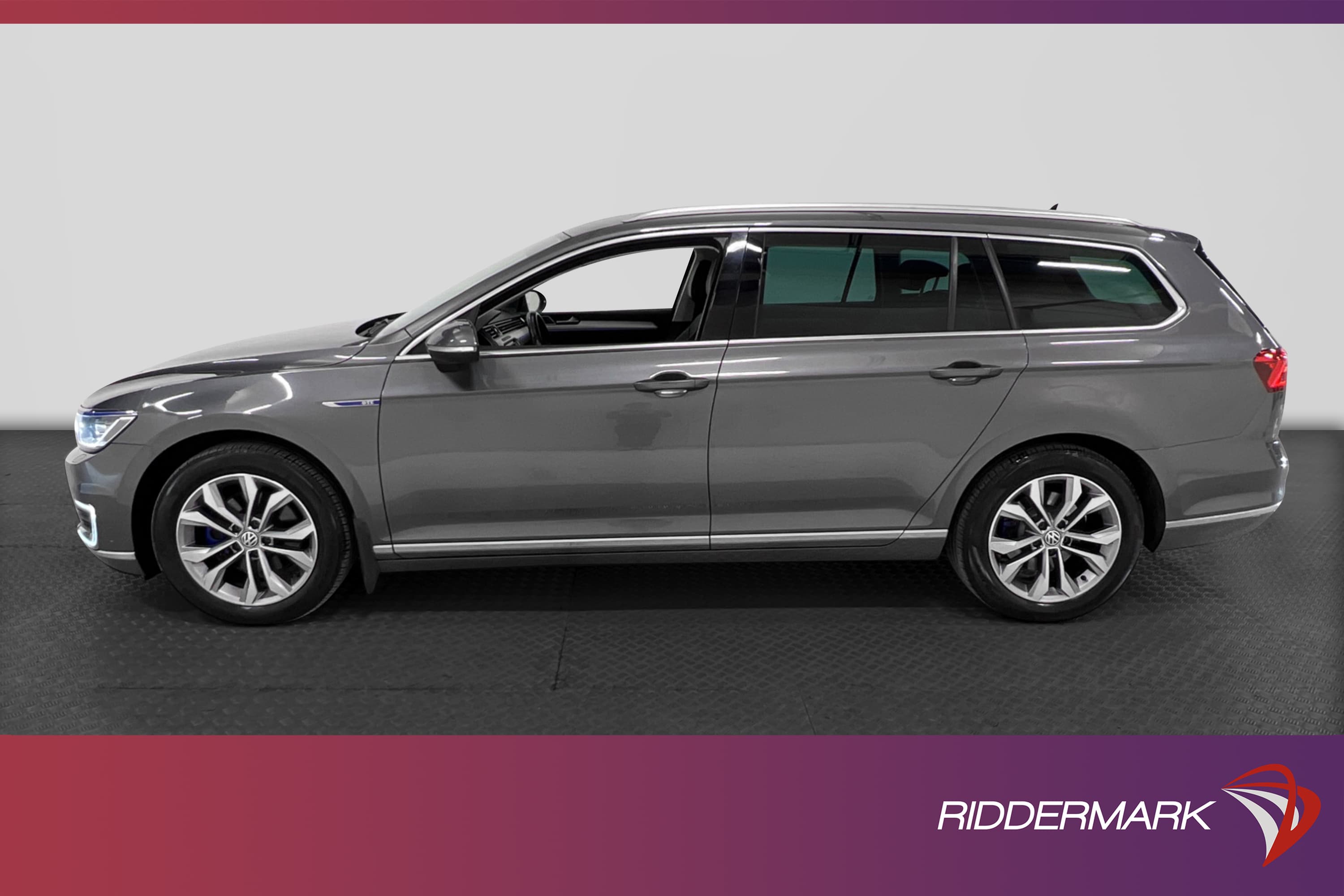 Volkswagen Passat GTE 218hk