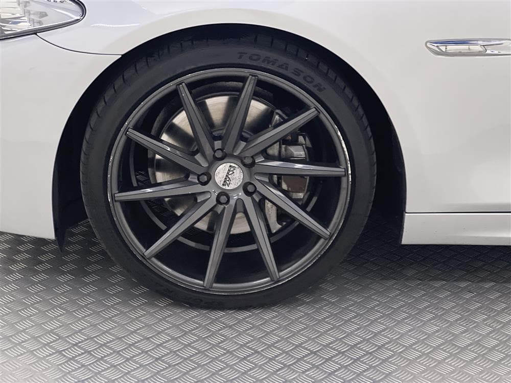 BMW 535d Sedan 299hk M-Sport M-värm Hifi Navi Skinn interiör