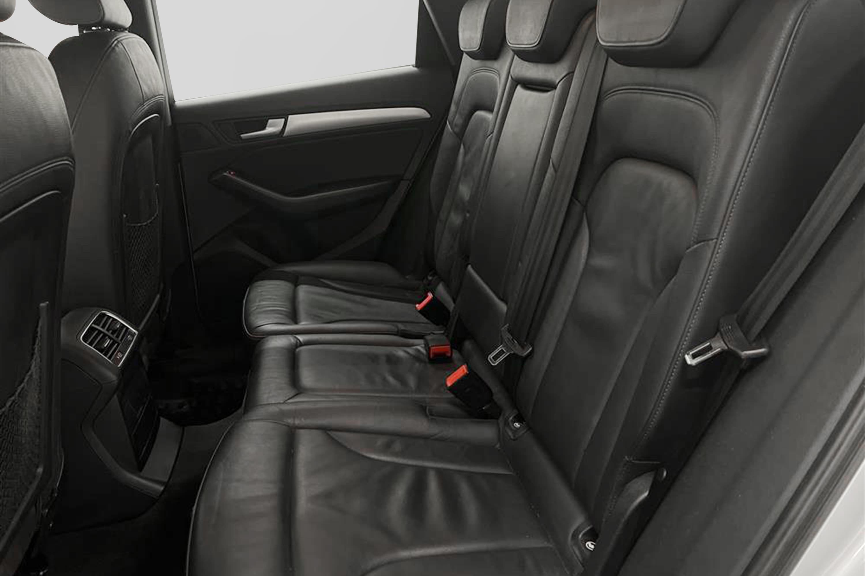 Audi Q5 2.0 TDI Quattro 177hk S-line Drag Skinn 0,6l/mil