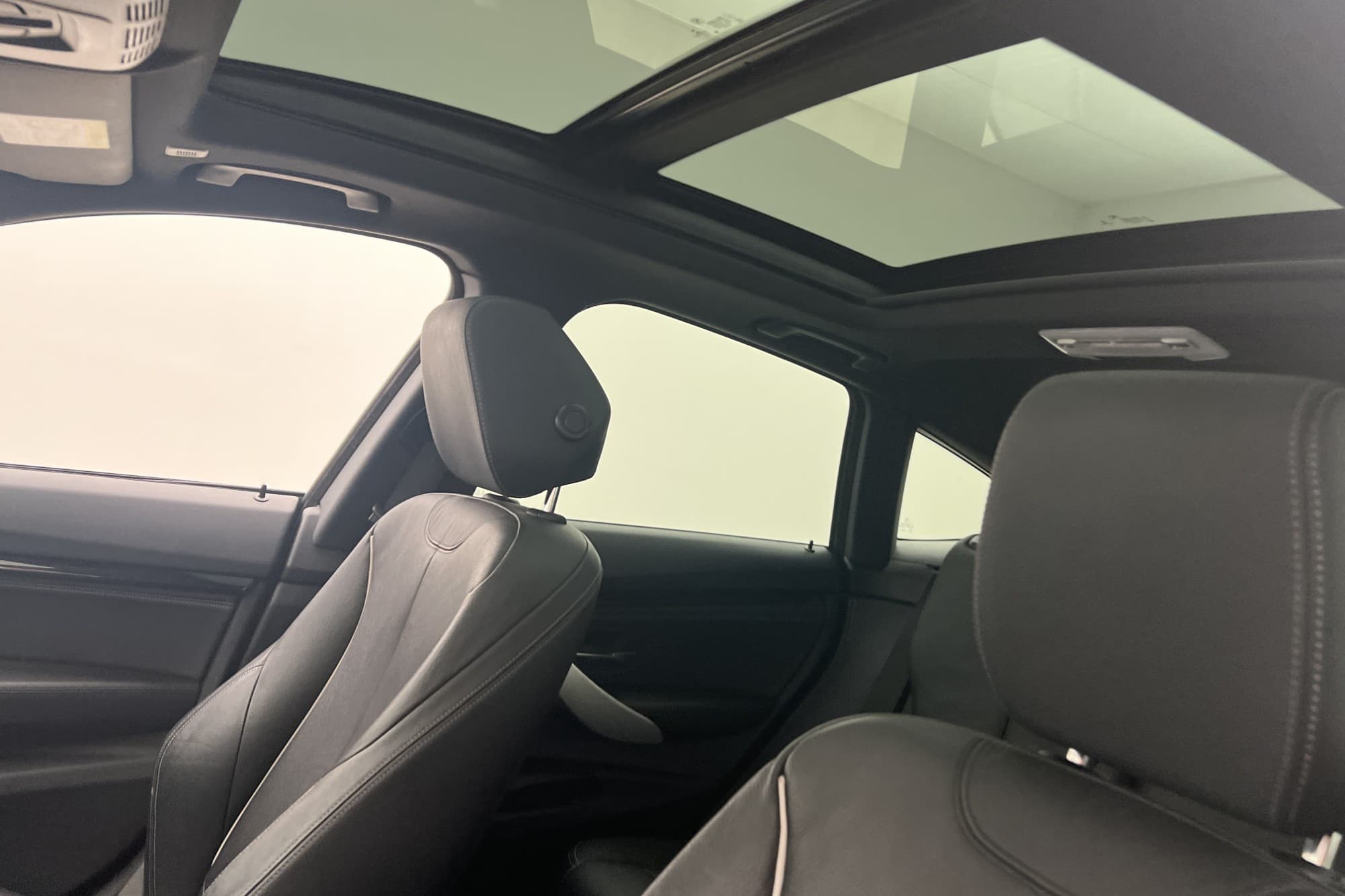 BMW 320i GT xDrive M Sport Innovation Panorama H/K Navi HUD