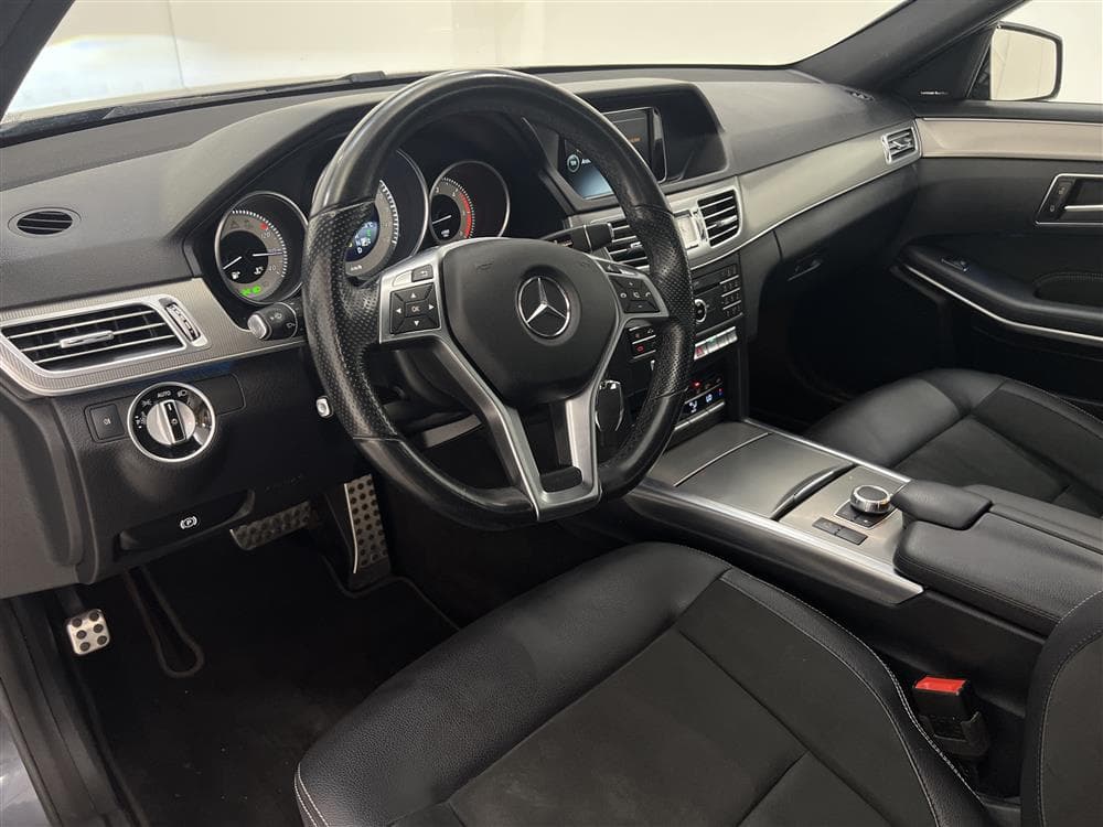 Mercedes-Benz E 220 4MATIC 170hk AMG H/K Kamera Navi Drag