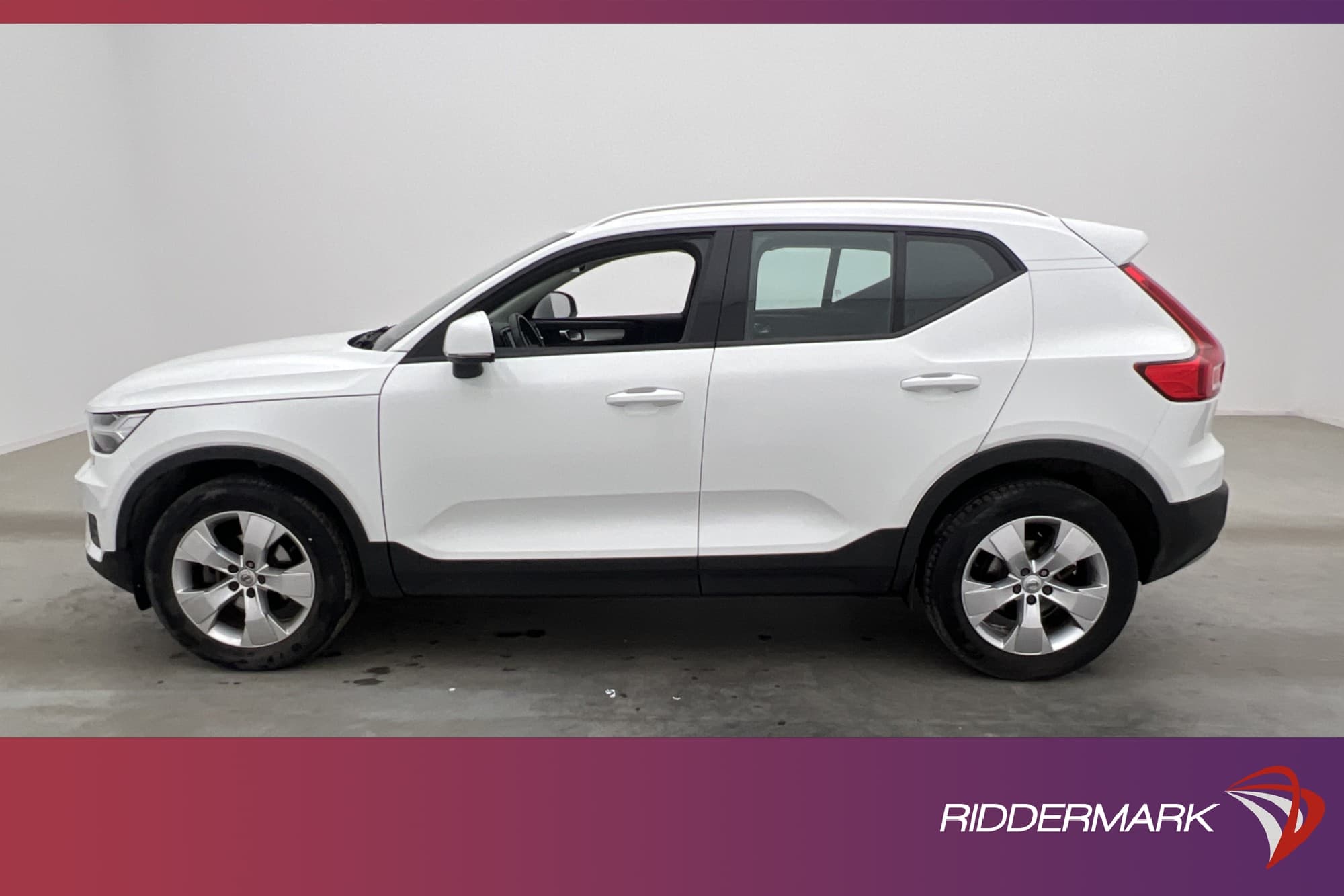 Volvo XC40 T3 163hk Momentum VoC Värmare Sensorer Rattvärme 