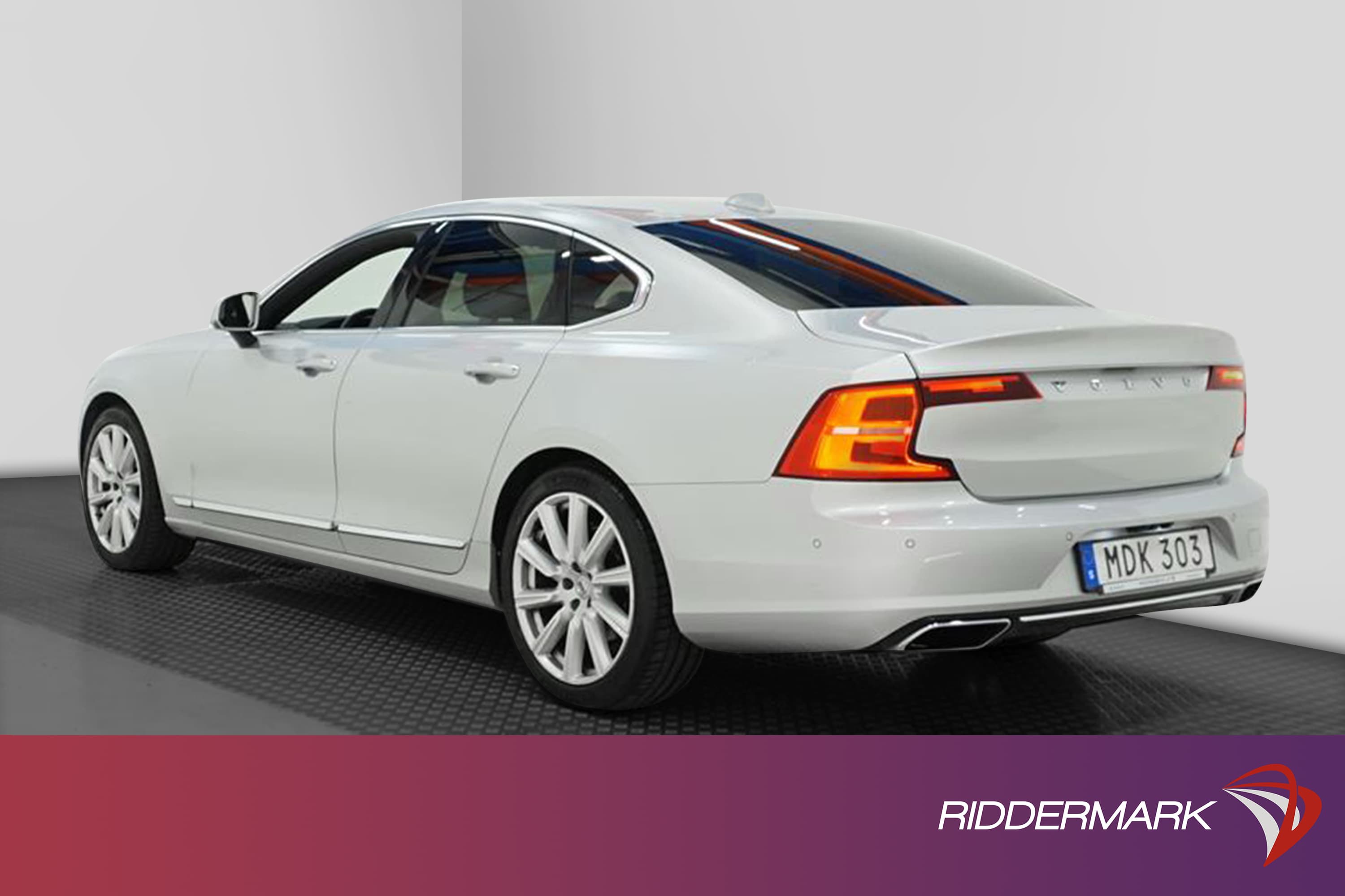 Volvo S90 D4 AWD Inscription D-Värm VOC T-Lucka Skinn B-Kamexteriör