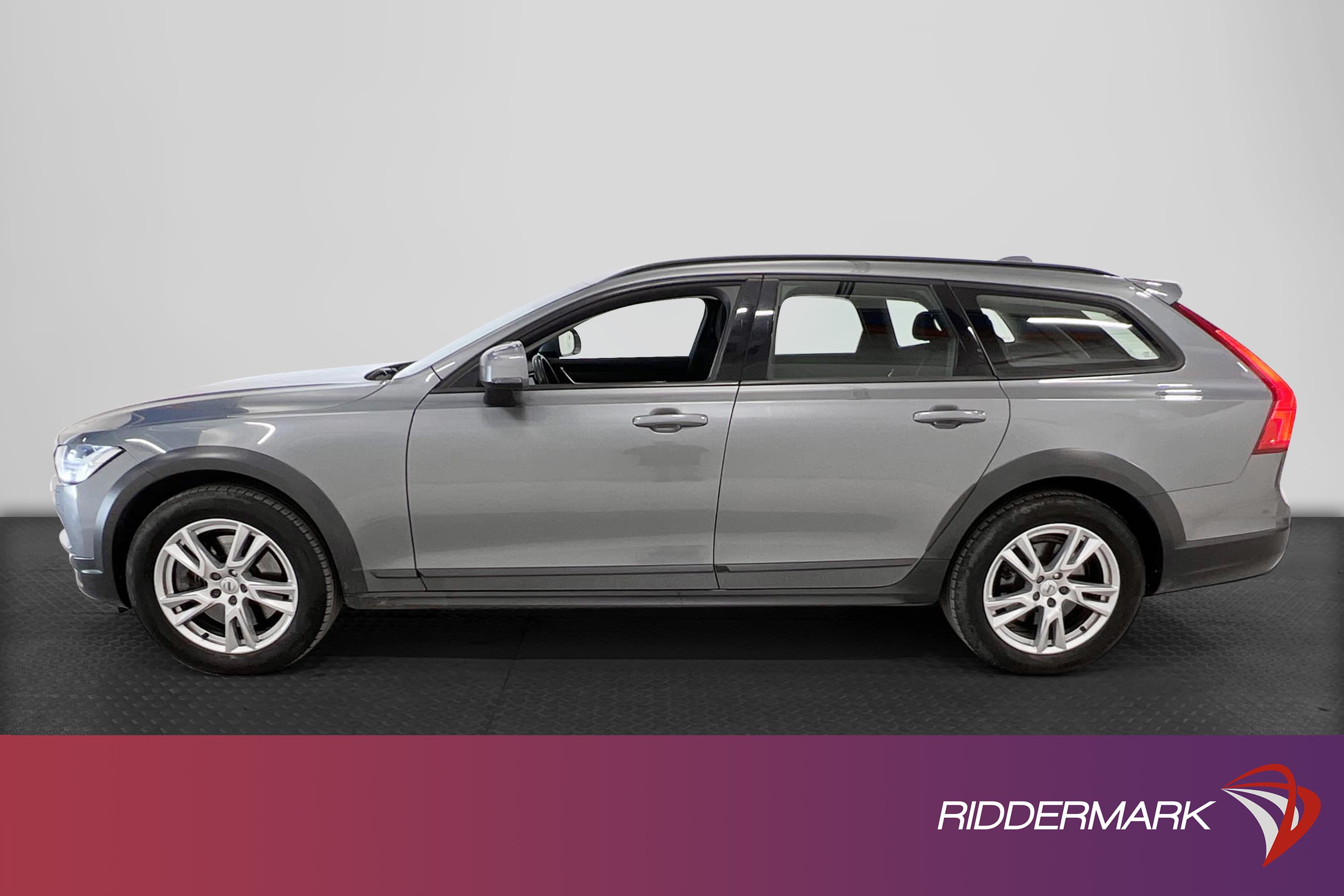 Volvo V90 Cross Country D4 190hk AWD D-Värmare VOC Drag
