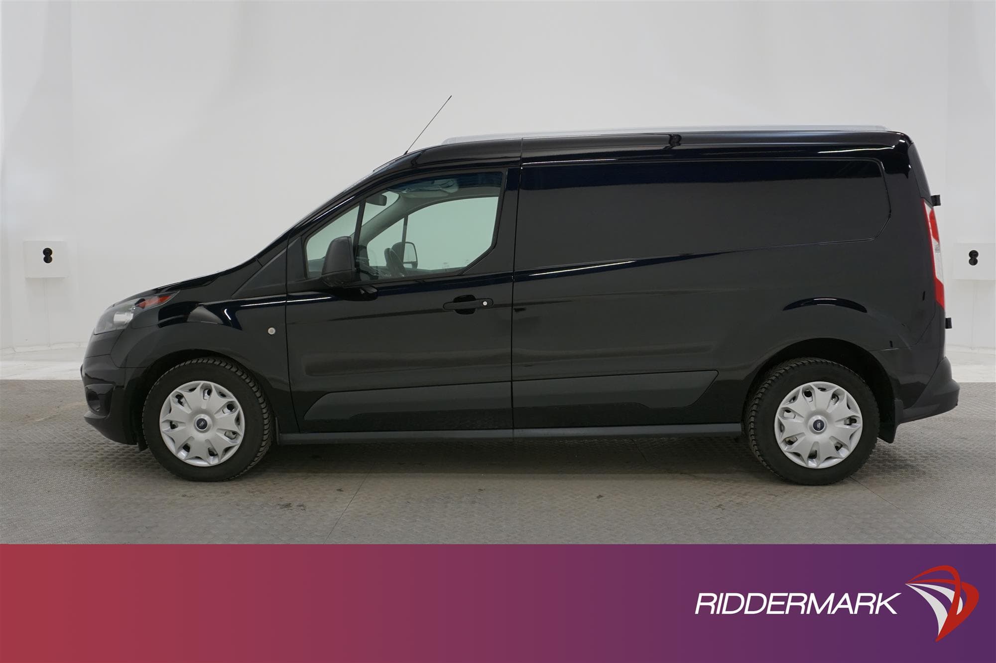 Ford Transit Connect Automat 120hk LWB Drag Värmare Moms