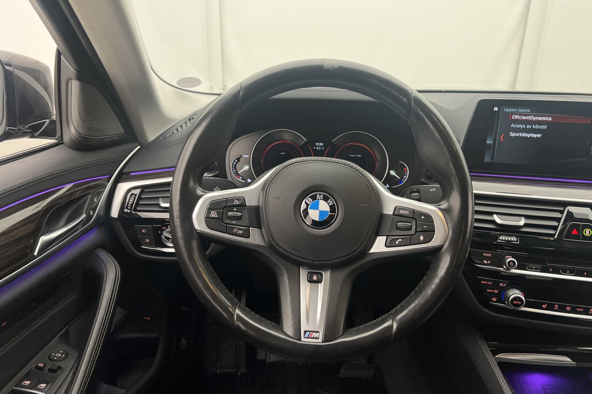 BMW 530 d xDrive Sedan Luxury Line H/K Backkamera Navi Skinn
