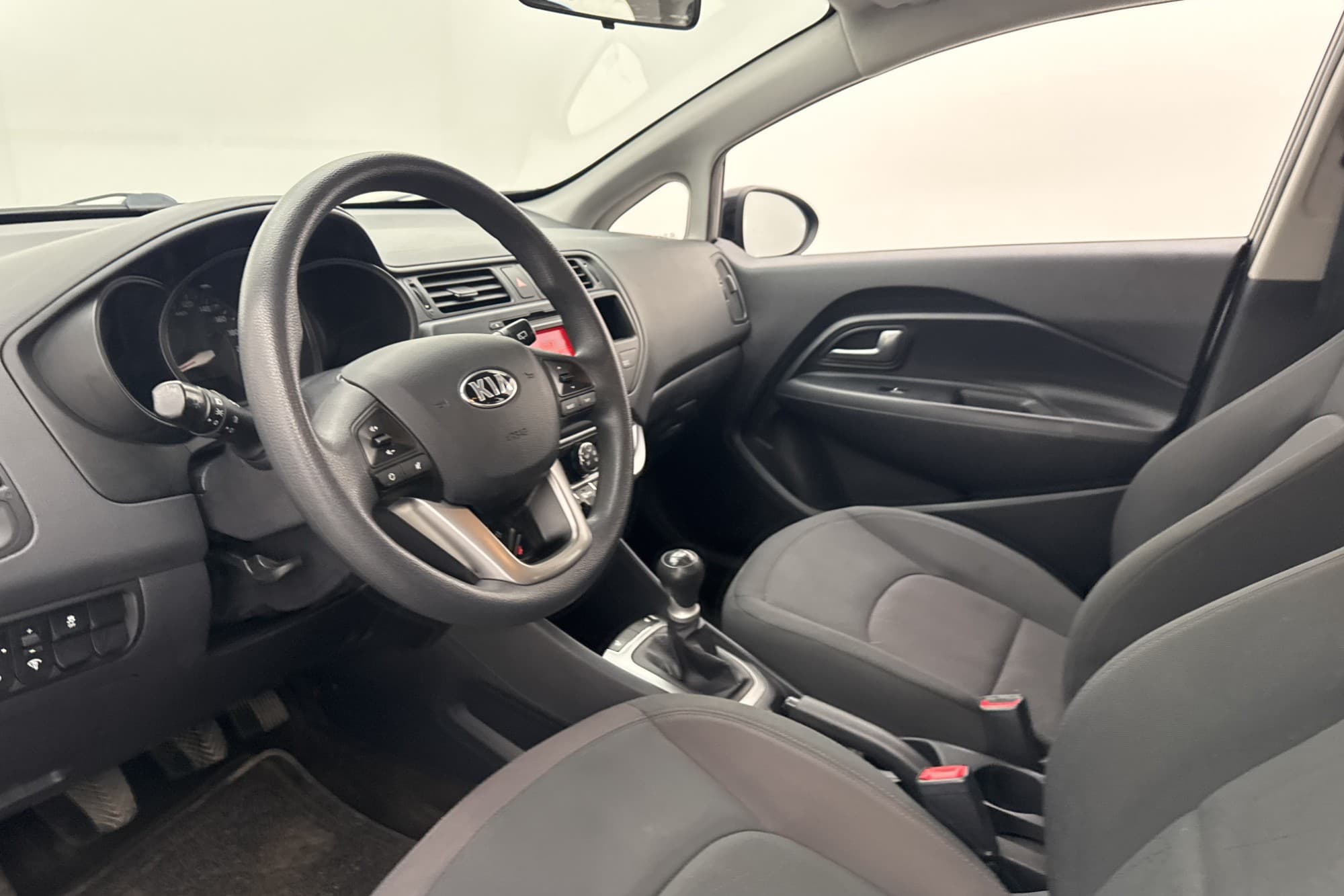 Kia Rio 1.2 CVVT 84hk M&K-Värmare Låg-Skatt Två brukare