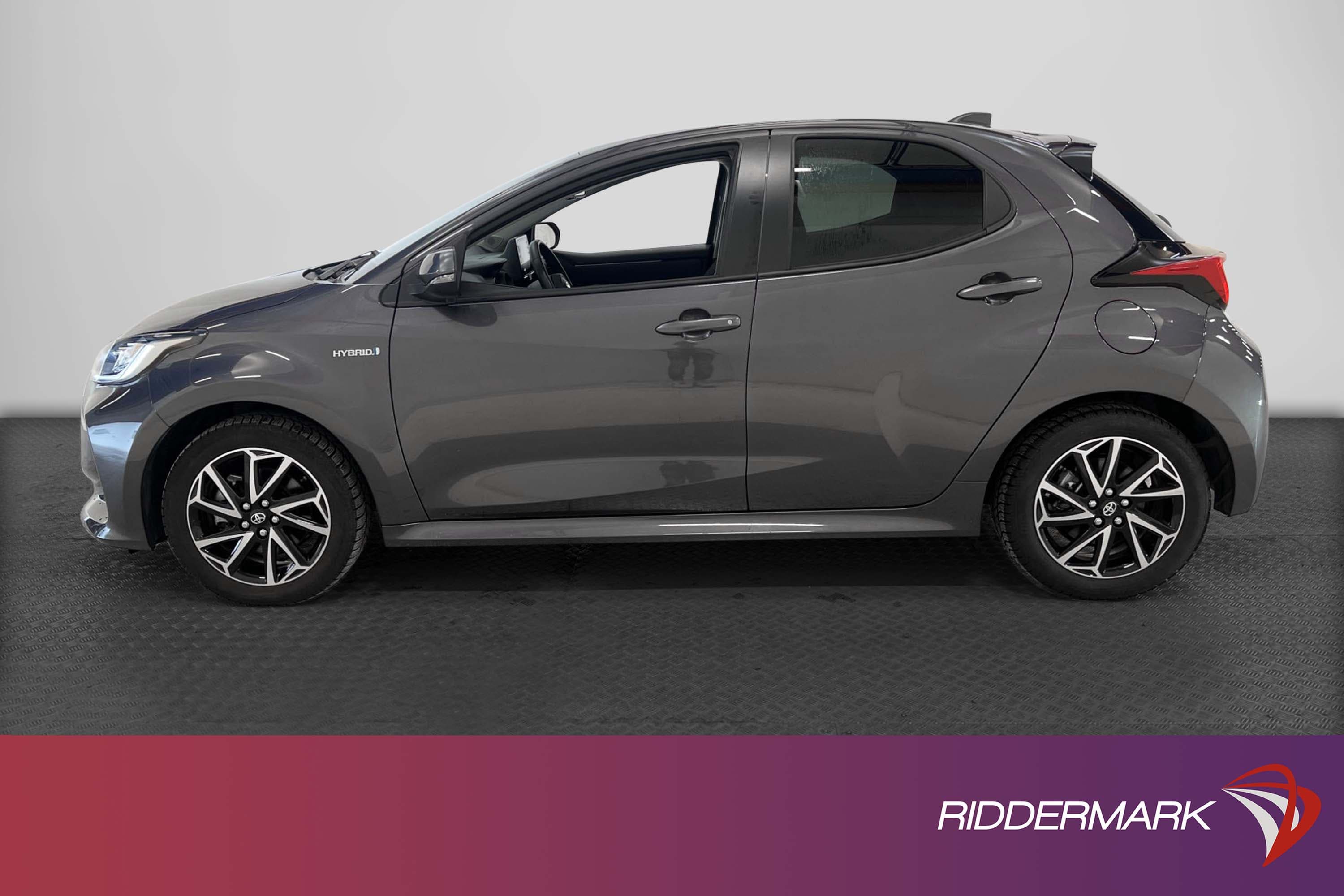 Toyota Yaris Hybrid CVT 116hk B-Kam