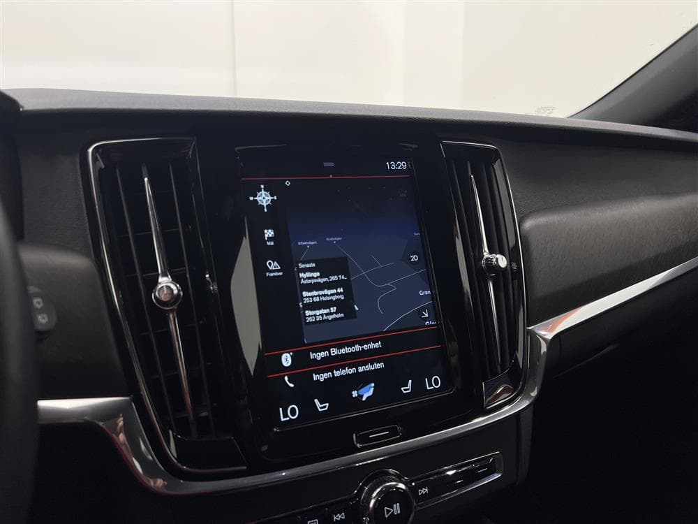 Volvo V90 Cross Country D4 AWD Pro VOC Värmare Navi Drag