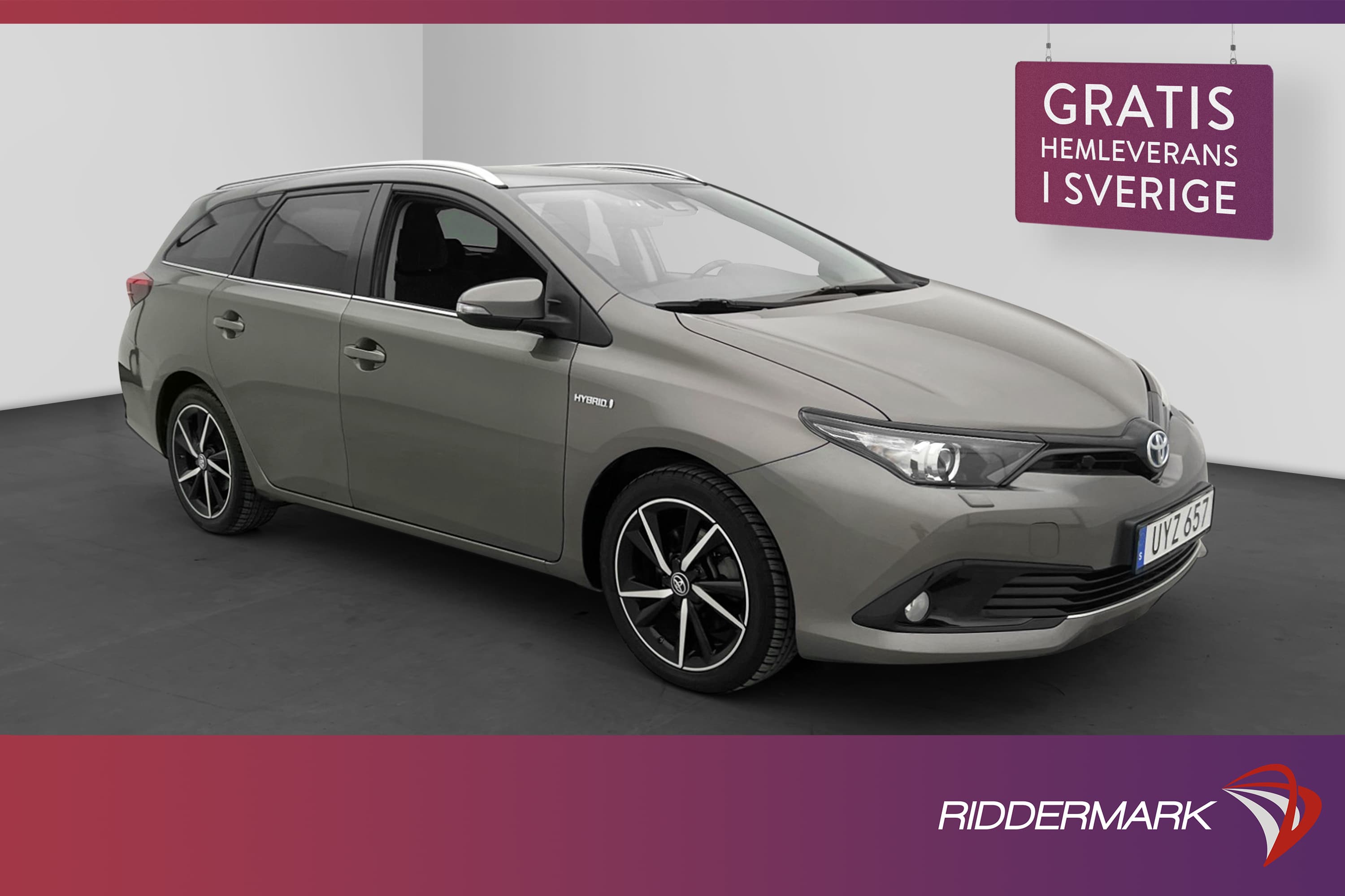 Toyota Auris Touring Sports Hybrid 136hk